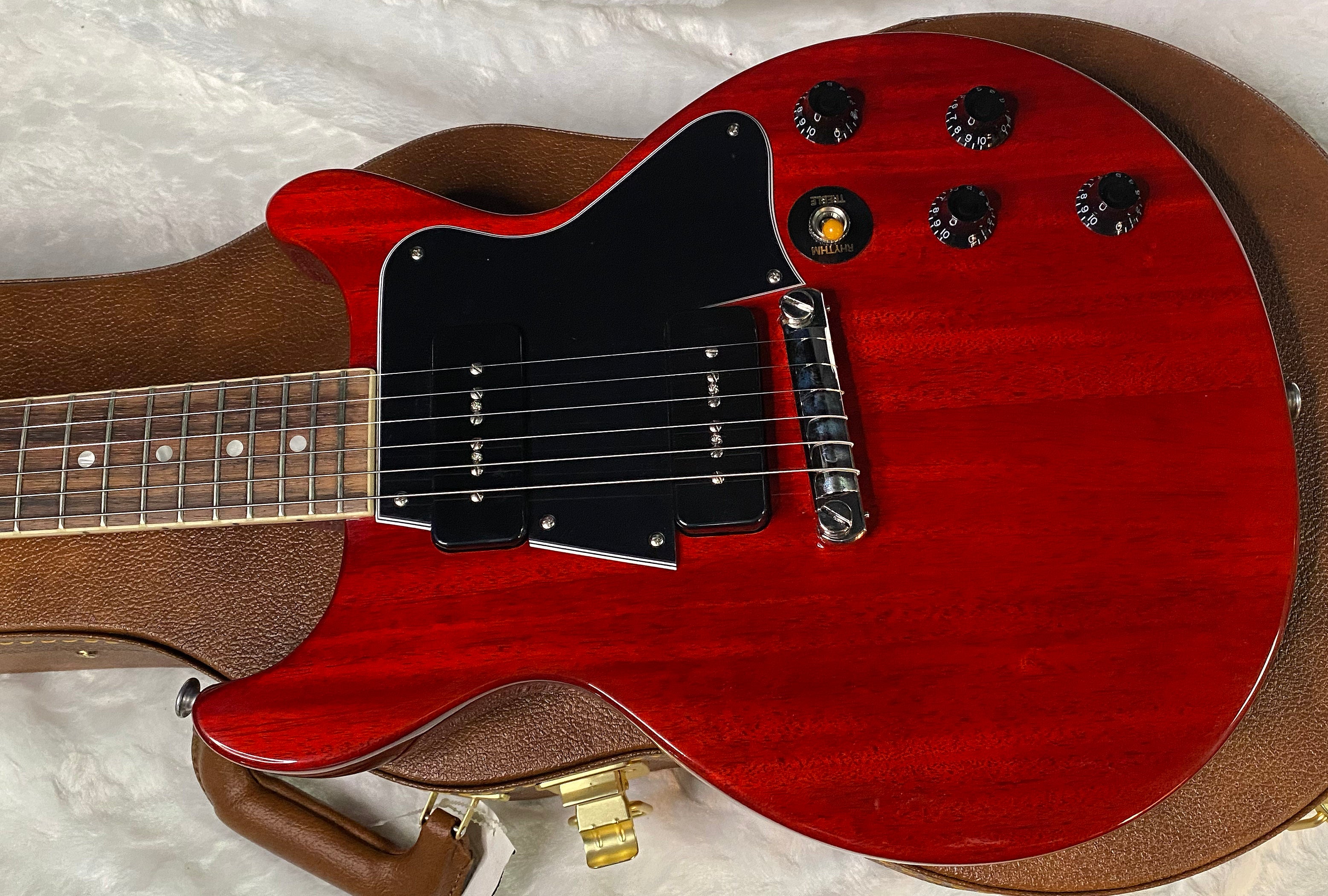 NEW! Gibson Les Paul Special Double Cutaway - Vintage Cherry Finish - 6.85lbs - Authorized Dealer - G06394