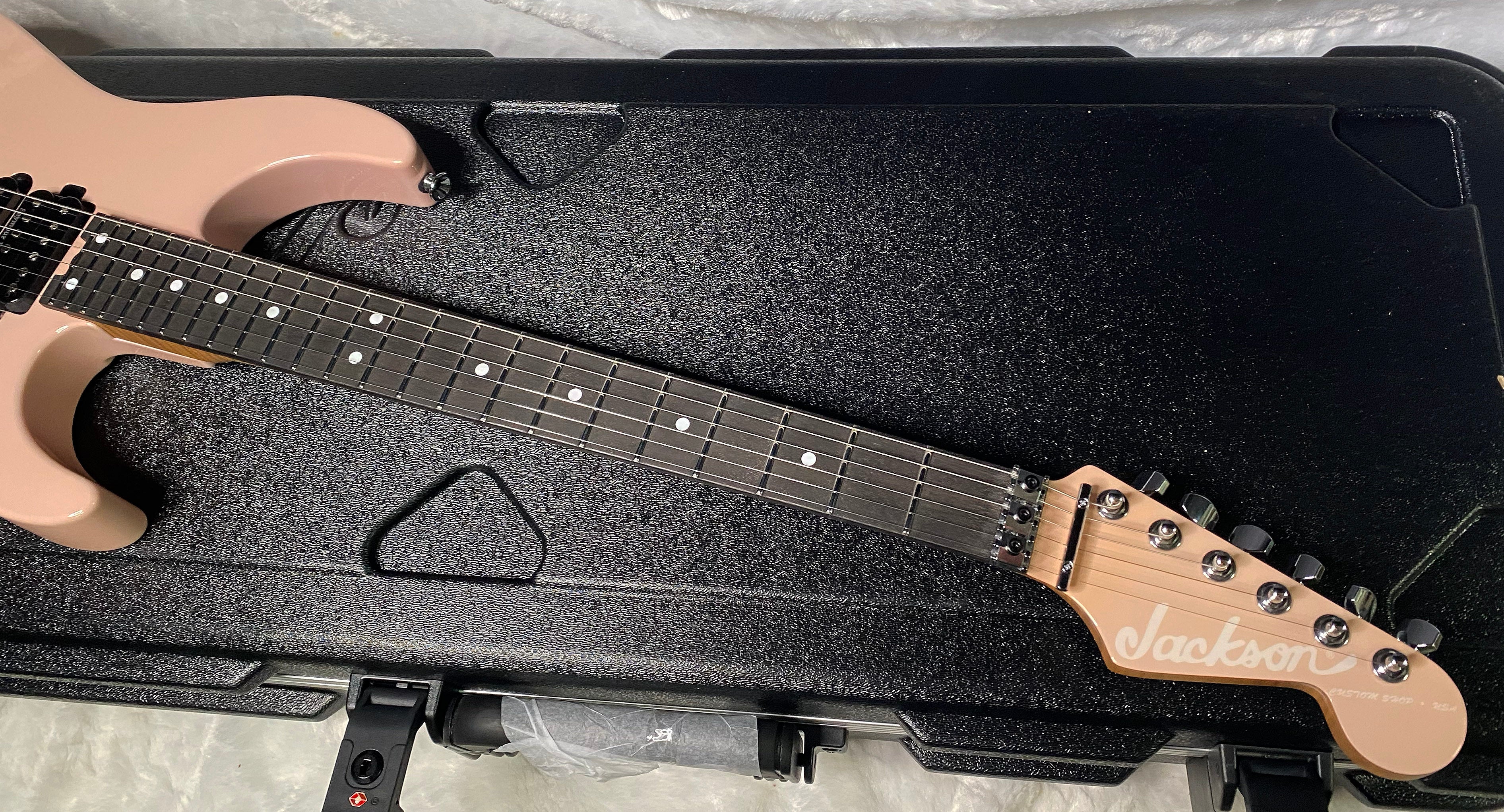 NEW ! Jackson Custom Shop Dinky HSH - Roasted Maple Neck & Ebony Fretboard - DK - Shell Pink - Authorized Dealer - 8.35 lbs - G07118