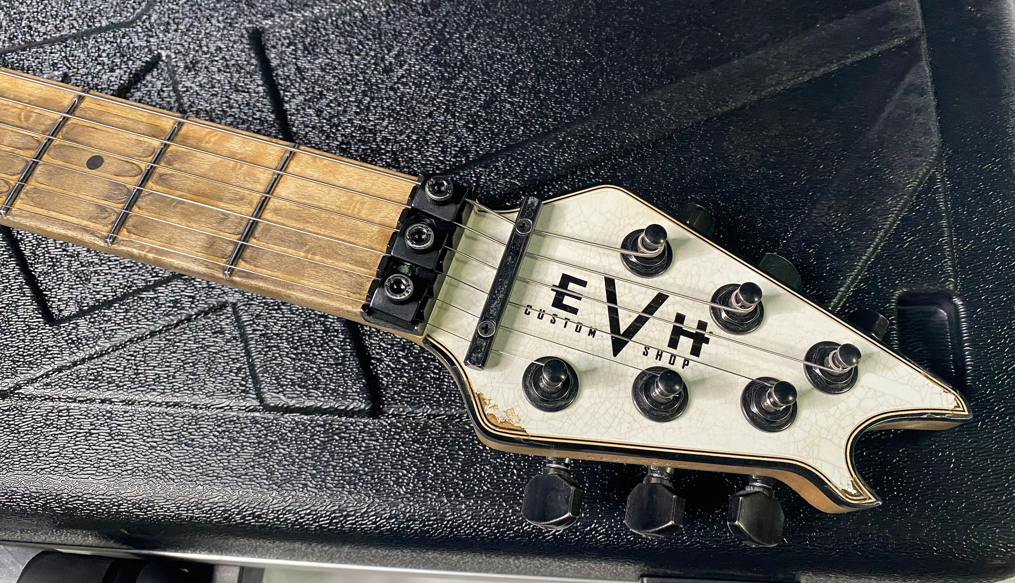 NEW! EVH Custom Shop Wolfgang Special Edition Relic Black and White Stripes - 7.7lbs - ULTRA RARE! Authorized Dealer - G07119