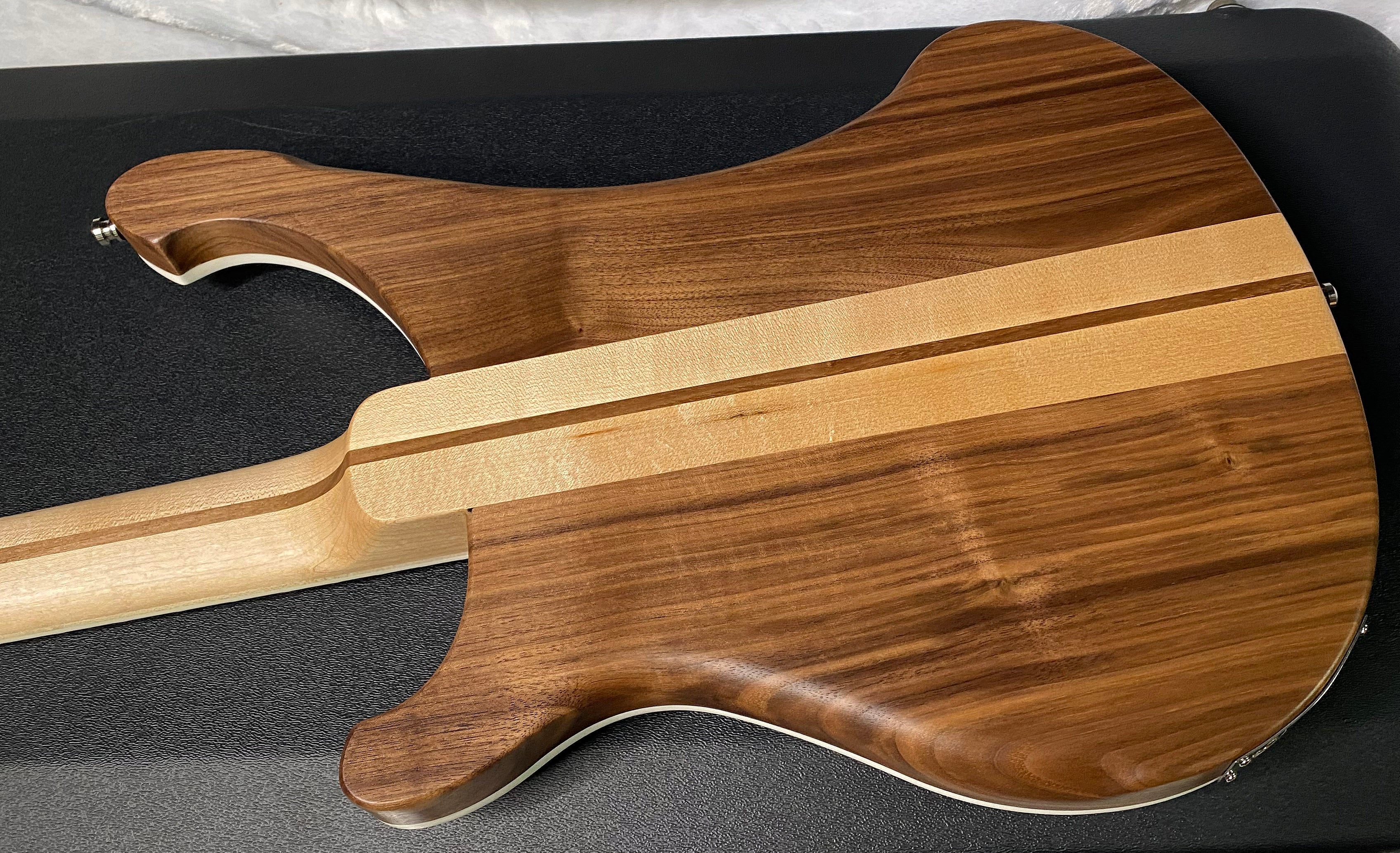 NEW! Rickenbacker 4003 W Walnut - 4-String Bass - Authorized Dealer - 9.2 lbs - G07122