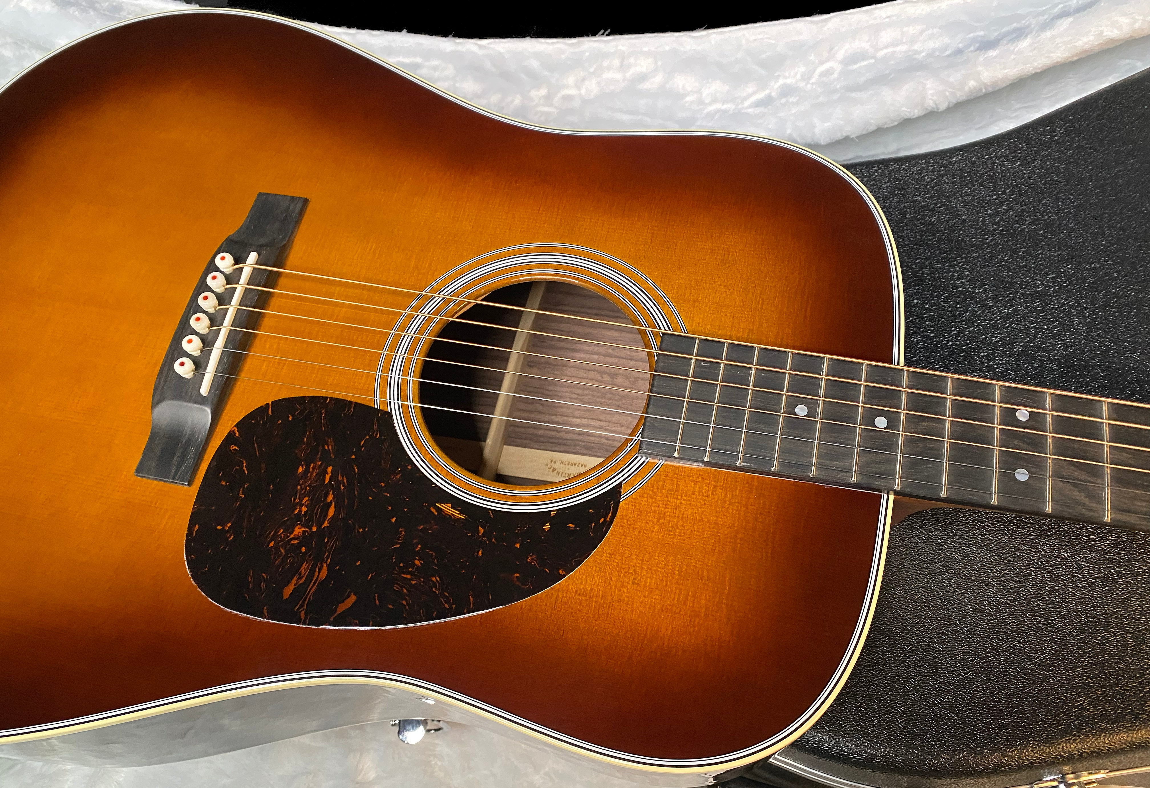 NEW! Martin D-28 Standard Series Acoustic Guitar - 1933 Ambertone (2025) - Authorized Dealer - 4.4lbs - G05020
