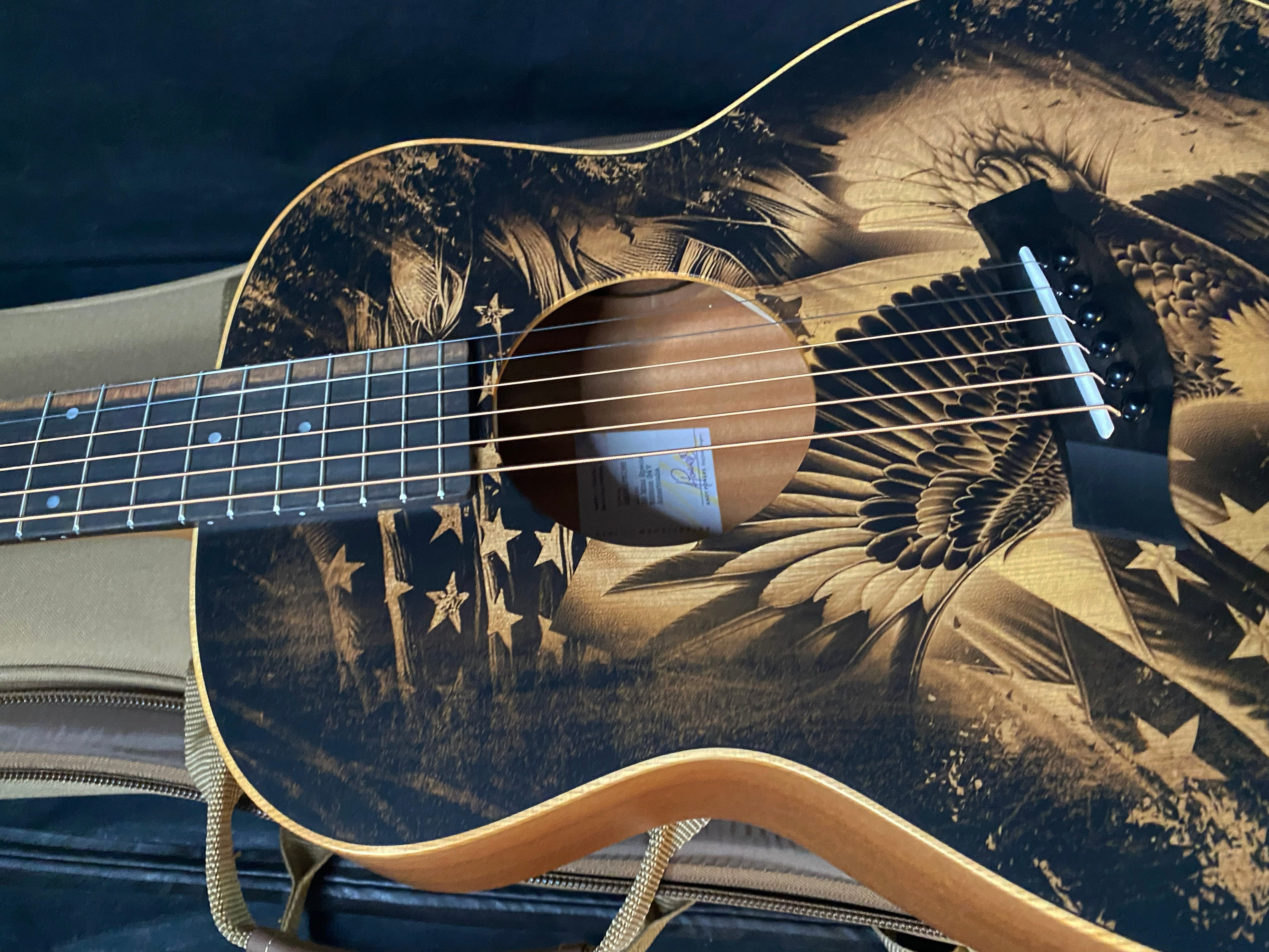 NEW Taylor Guitars 4 Vets GS Mini Americana Special Edition Acoustic Guitar - Custom Artwork - G05685