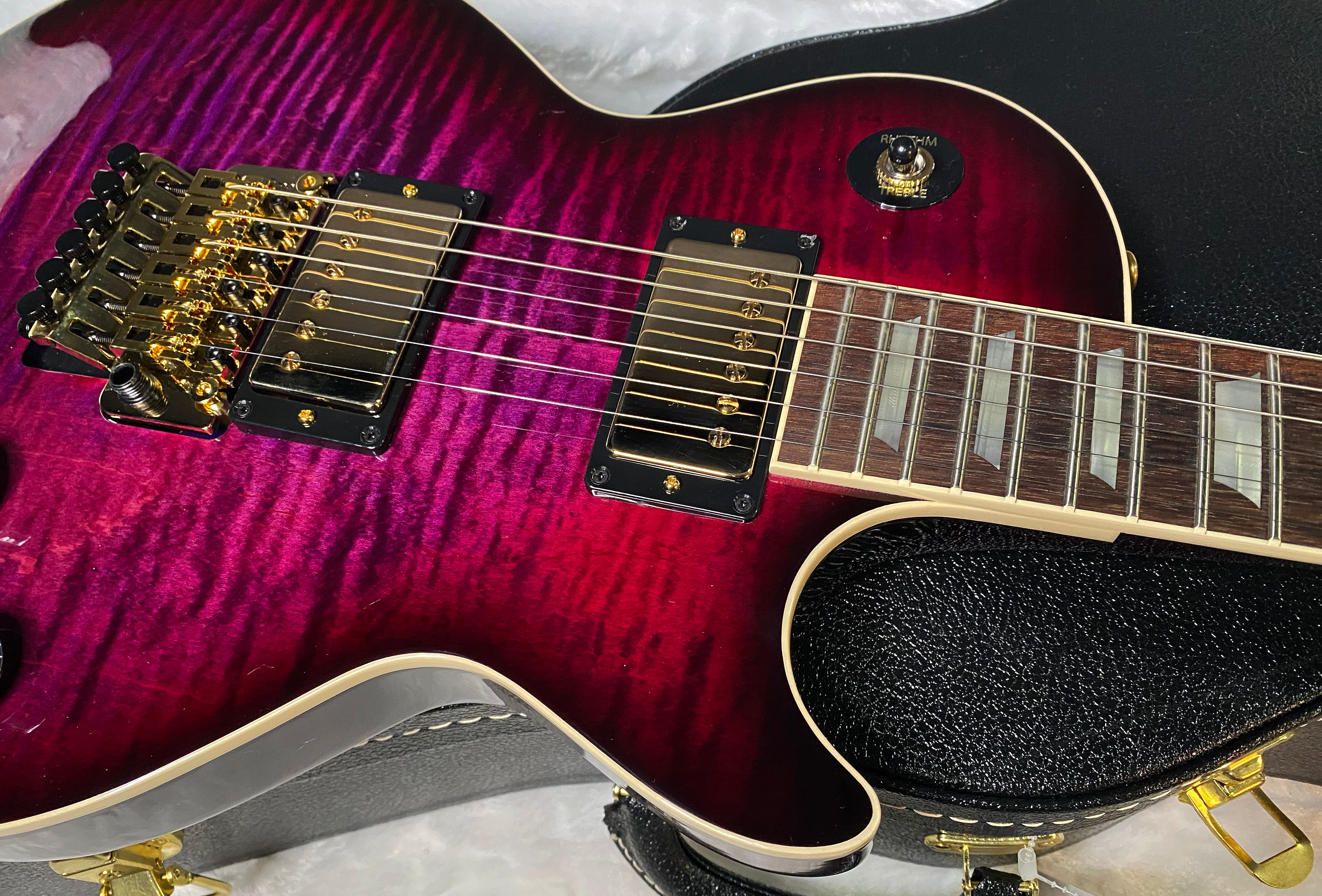 NEW! Gibson Custom Les Paul Axcess Standard Figured Top Floyd Rose Electric Guitar - Greatest Hits II - Authorized Dealer - Tri-Berry Burst - WOW! 8.35lbs - G07129