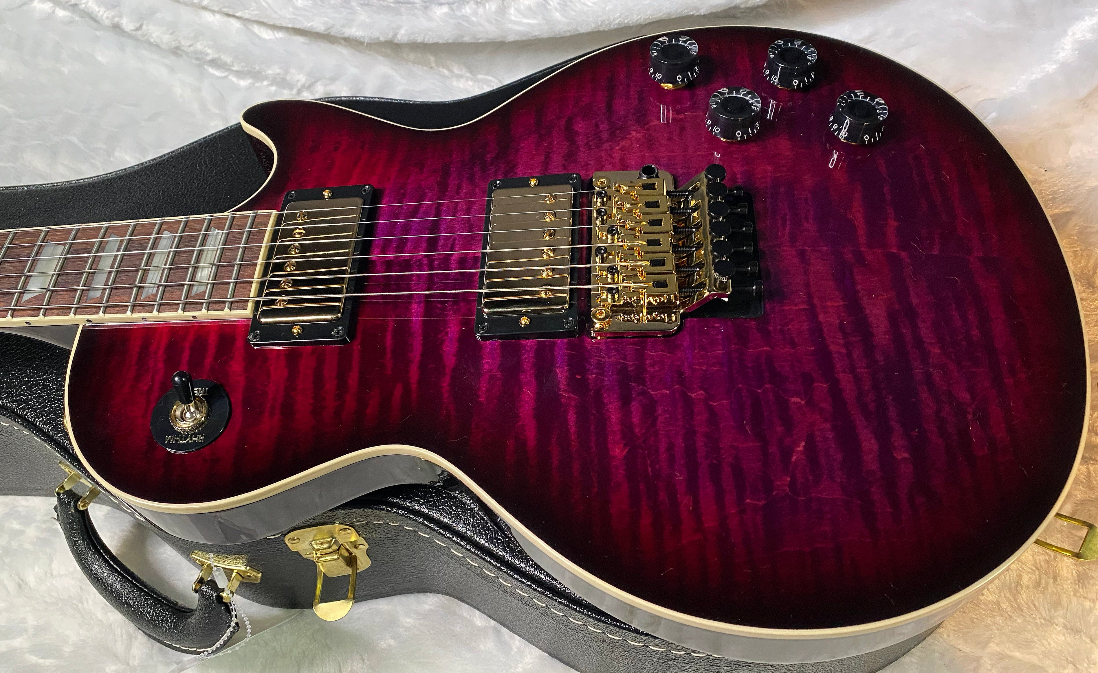 NEW! Gibson Custom Les Paul Axcess Standard Figured Top Floyd Rose Electric Guitar - Greatest Hits II - Authorized Dealer - Tri-Berry Burst - WOW! 8.35lbs - G07129