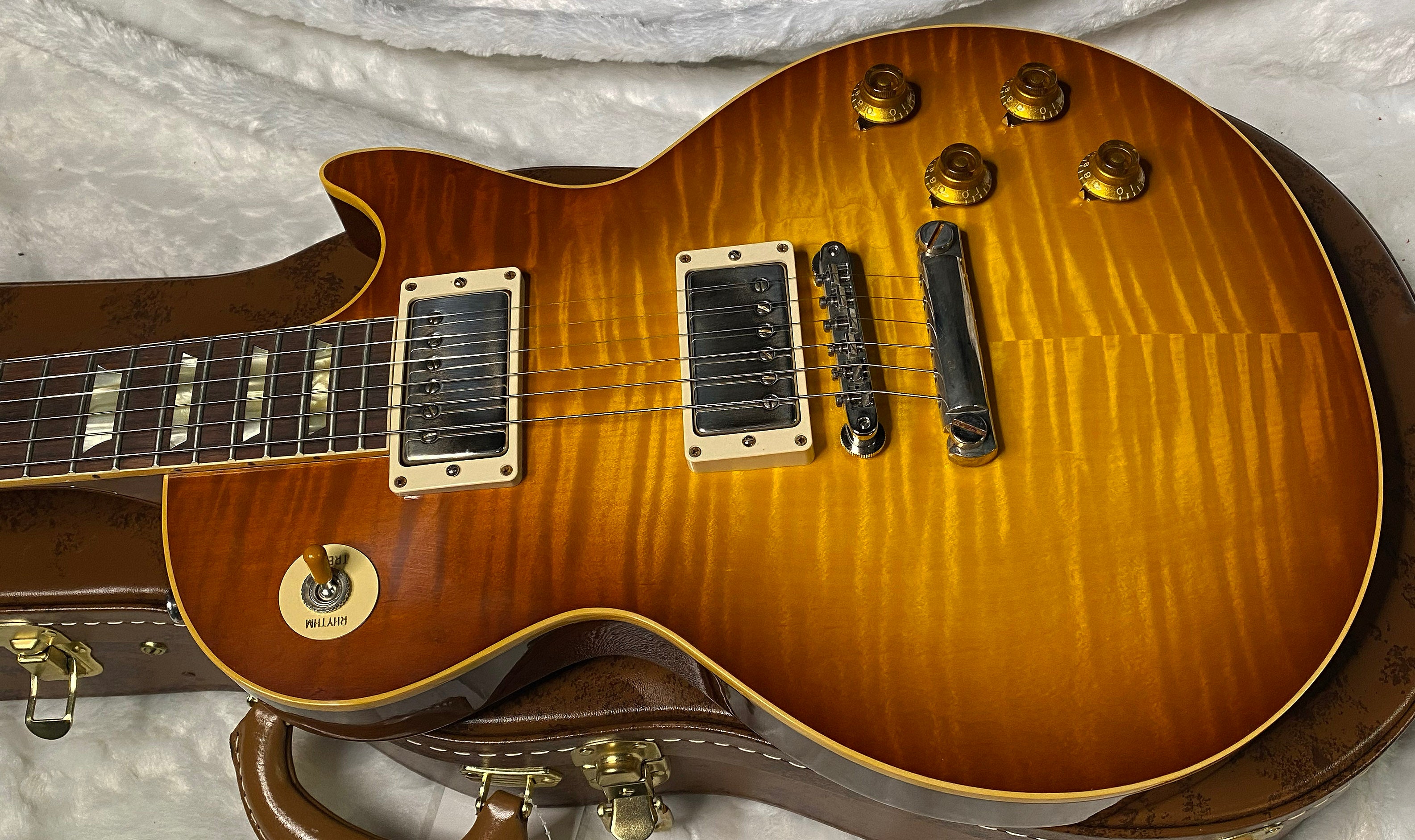 NEW ! Gibson Custom Shop 1959 Les Paul - Slow Iced Tea Fade - Authorized Dealer - Hand Picked Reverse Chevron Quilt / Flame Top - VOS - 8.7 lbs - G06431