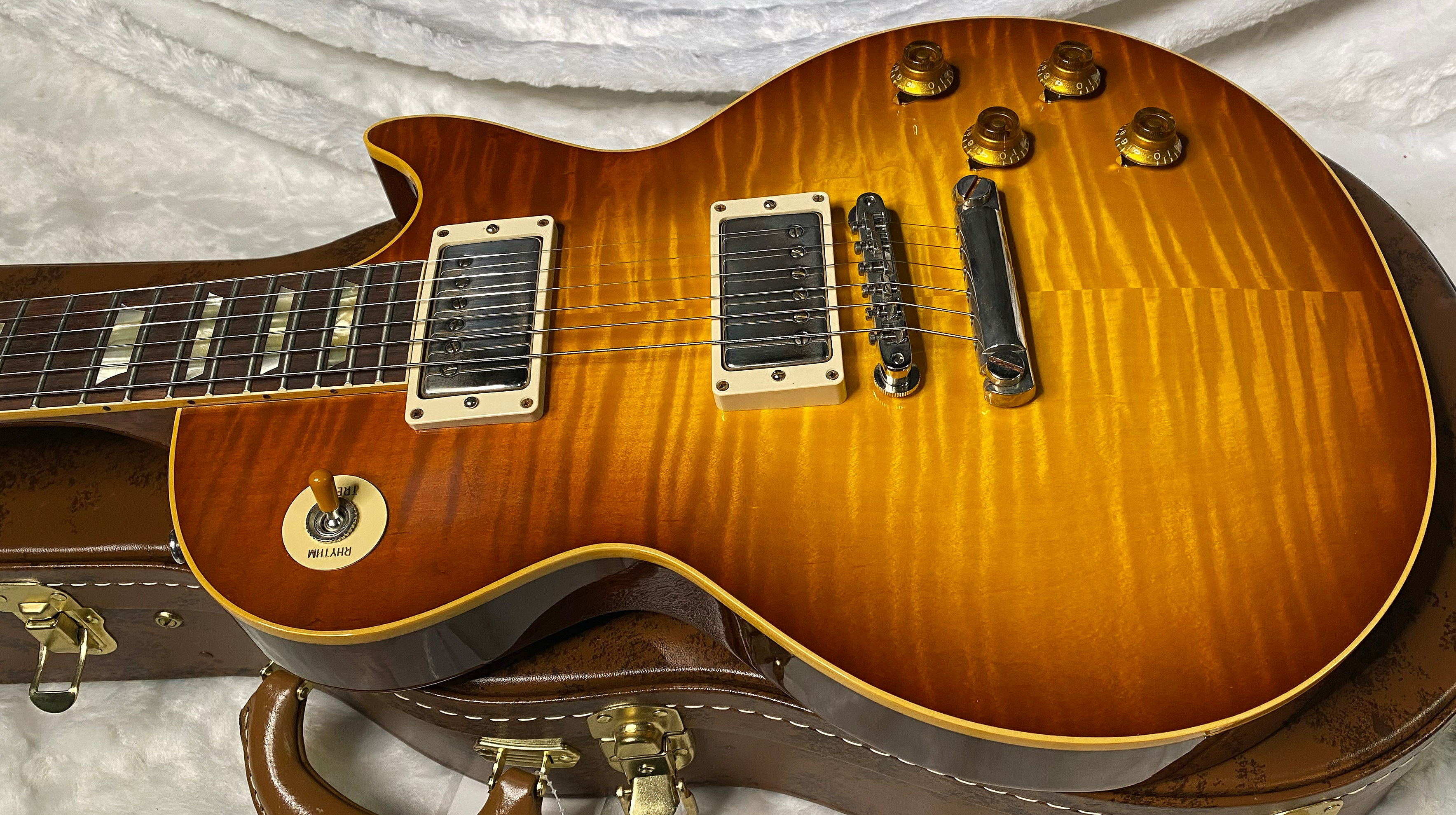 NEW ! Gibson Custom Shop 1959 Les Paul - Slow Iced Tea Fade - Authorized Dealer - Hand Picked Reverse Chevron Quilt / Flame Top - VOS - 8.7 lbs - G06431