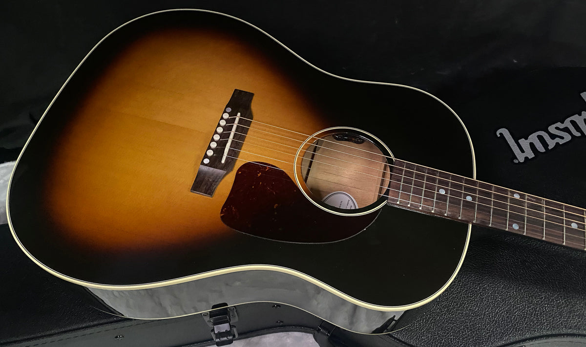NEW! Gibson J-45 Standard Acoustic Electric Guitar - Baggs HiFi DNA System - Vintage Sunburst - Authorized Dealer - 4.5lbs - G07859