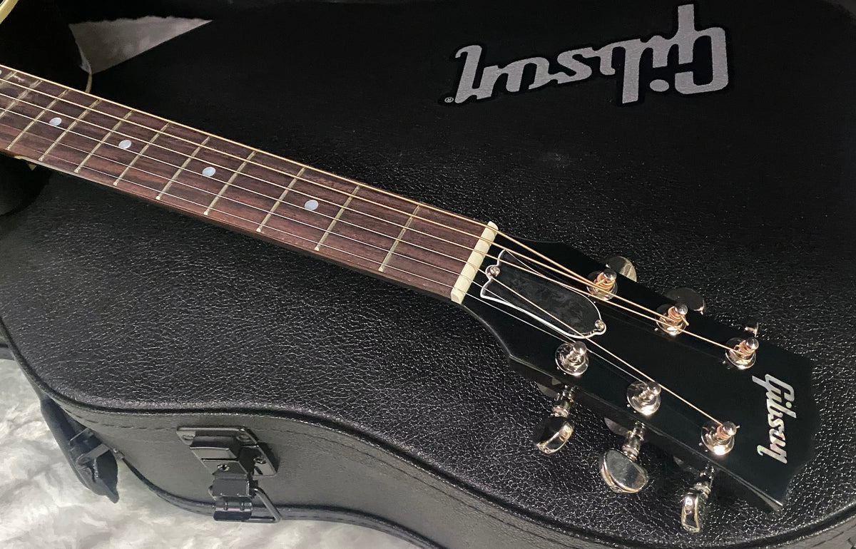 NEW! Gibson J-45 Standard Acoustic Electric Guitar - Baggs HiFi DNA System - Vintage Sunburst - Authorized Dealer - 4.5lbs - G07859