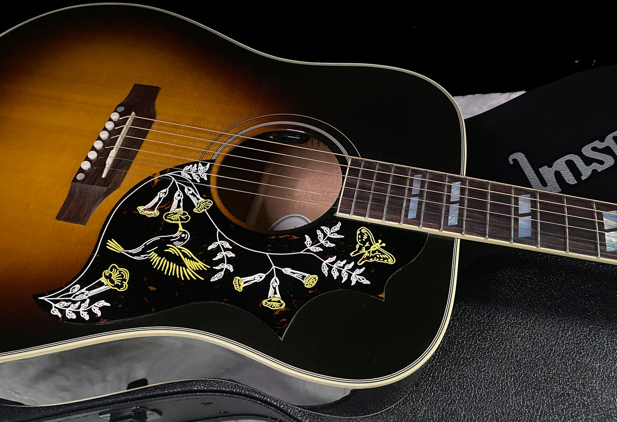 NEW ! Gibson Hummingbird Standard - Vintage Sunburst - Acoustic Electric - Baggs HiFi DNA System - Authorized Dealer - 4.9lbs - G07863