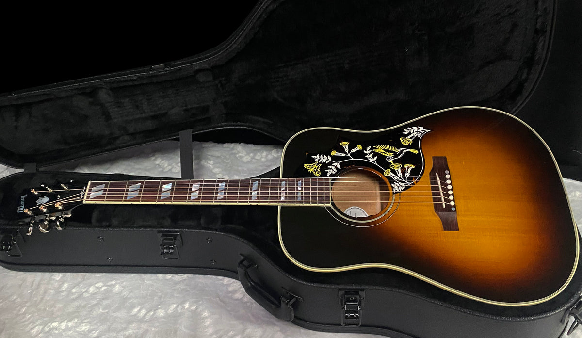 NEW ! Gibson Hummingbird Standard - Vintage Sunburst - Acoustic Electric - Baggs HiFi DNA System - Authorized Dealer - 4.9lbs - G07863