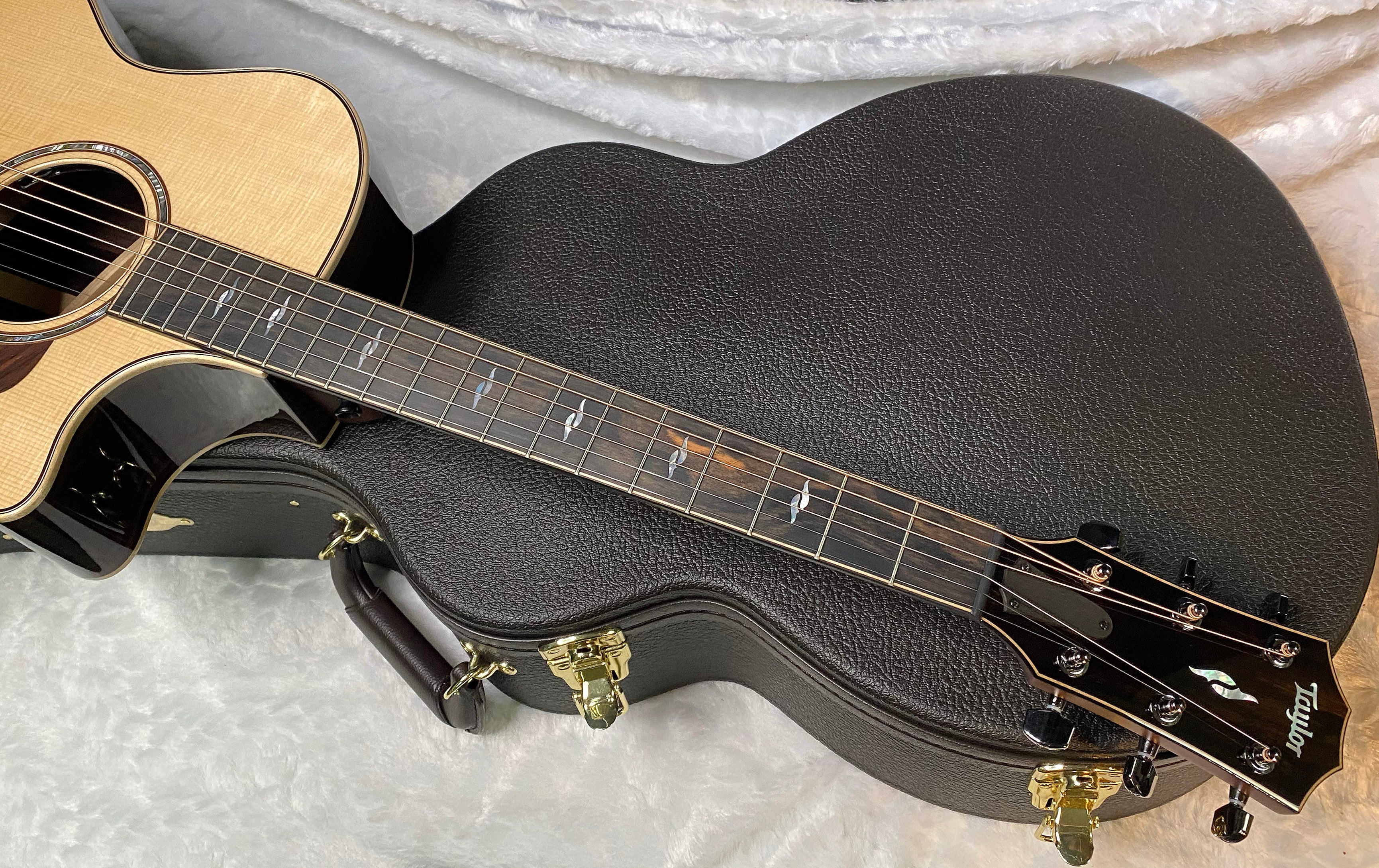 NEW ! Taylor 814ce Acoustic-Electric Guitar - Natural Gloss - 4.5lbs - Authorized Dealer - G07142
