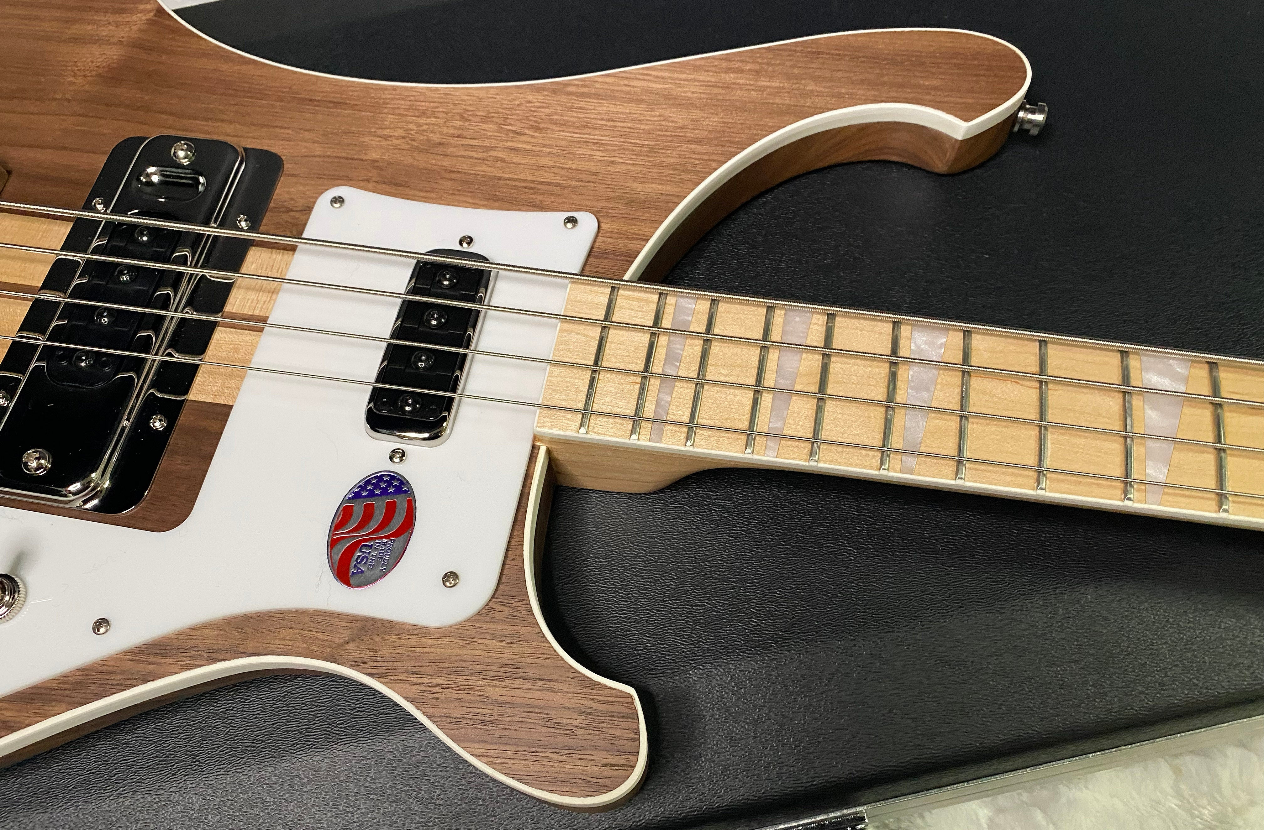 NEW! Rickenbacker 4003 W Walnut - 4-String Bass - Authorized Dealer - 8.65 lbs - G07134