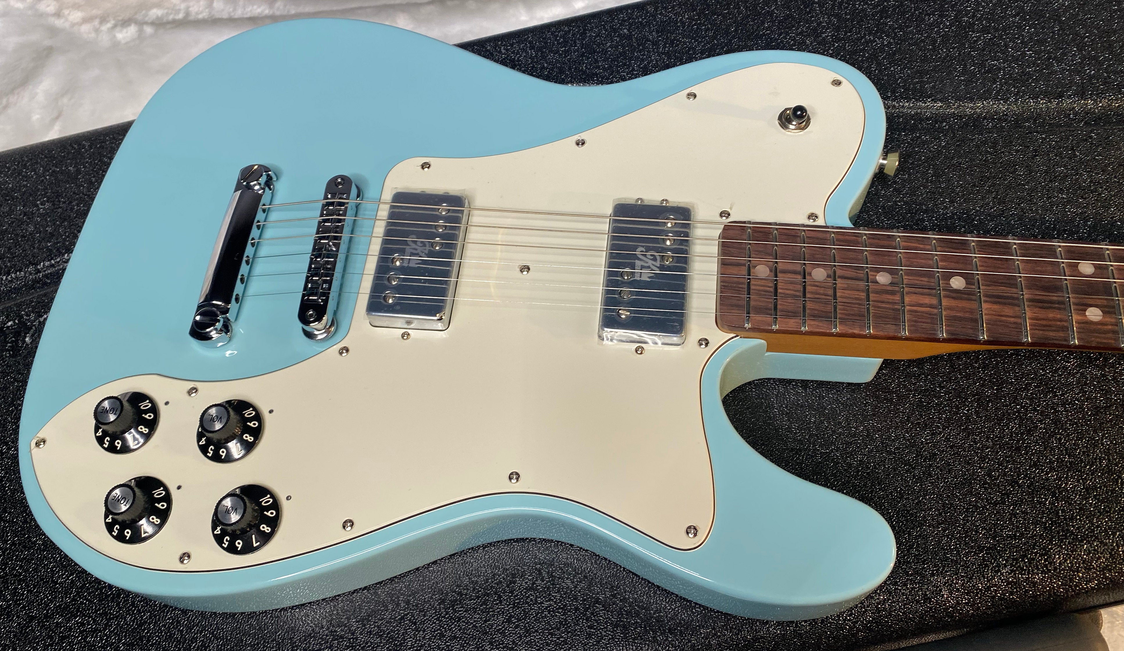 NEW! Fender Kingfish Delta Day Telecaster Deluxe - Daphne Blue - Hardshell Case - Authorized Dealer - 7.6lbs - G06524