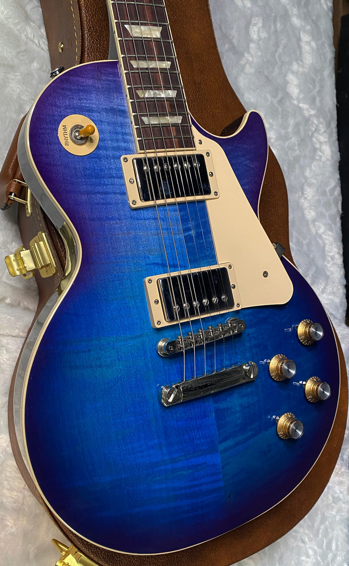 NEW! Gibson Les Paul Standard '60s Blueberry Burst - Authorized Dealer - 9.3 lbs - G07882