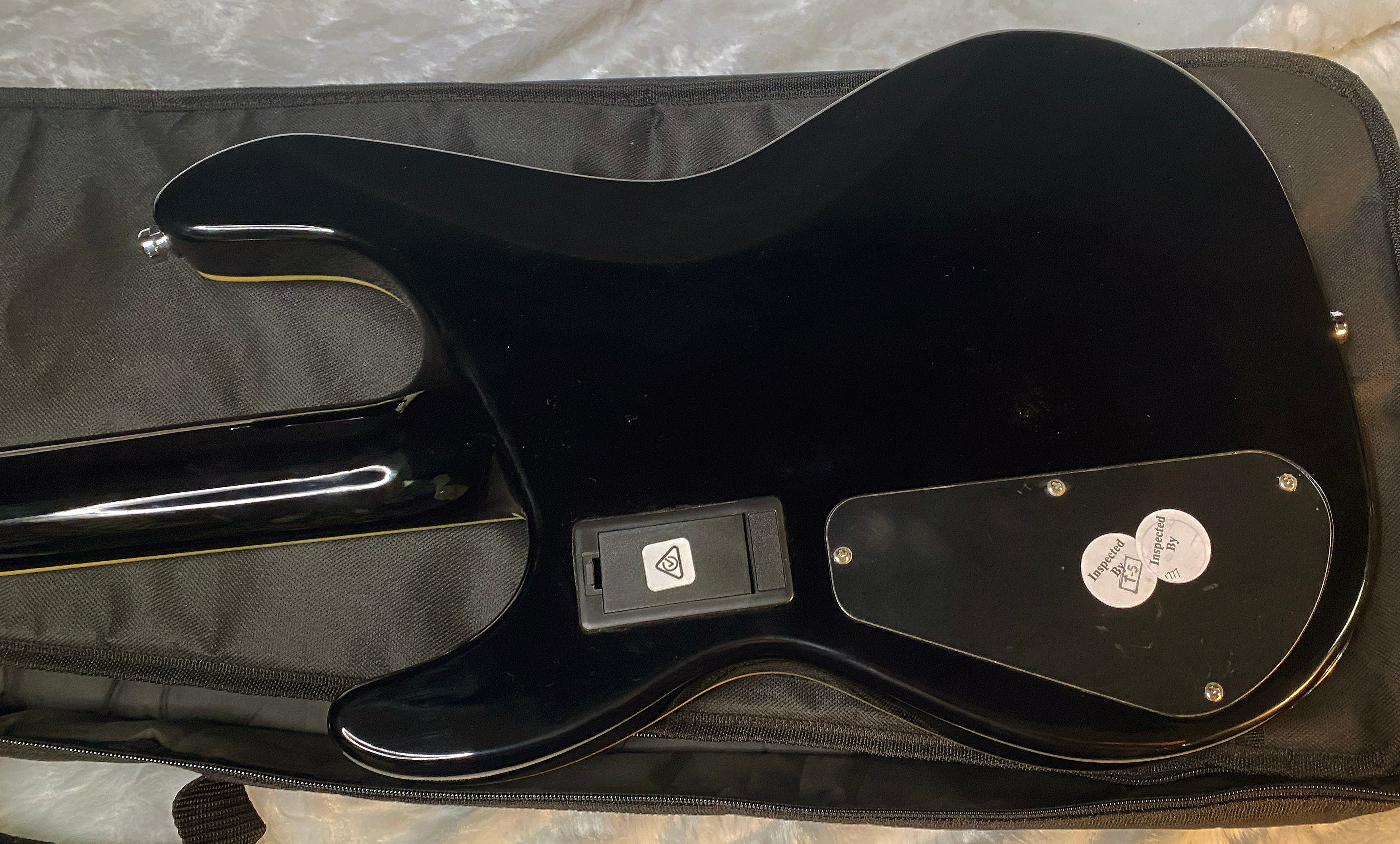 NEW! Jackson Pro Plus Limited Edition Pure Metal Concert Bass CB1A - Gloss Black - Gig Bag - Authorized Dealer - G06542