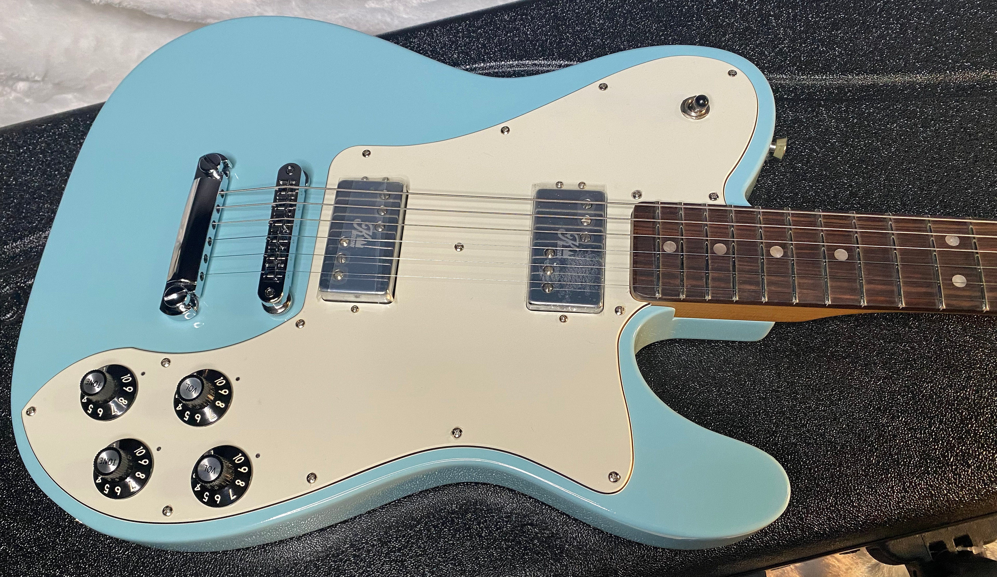 NEW! Fender Kingfish Delta Day Telecaster Deluxe - Daphne Blue - Hardshell Case - Authorized Dealer - 8.4 lbs - G06516