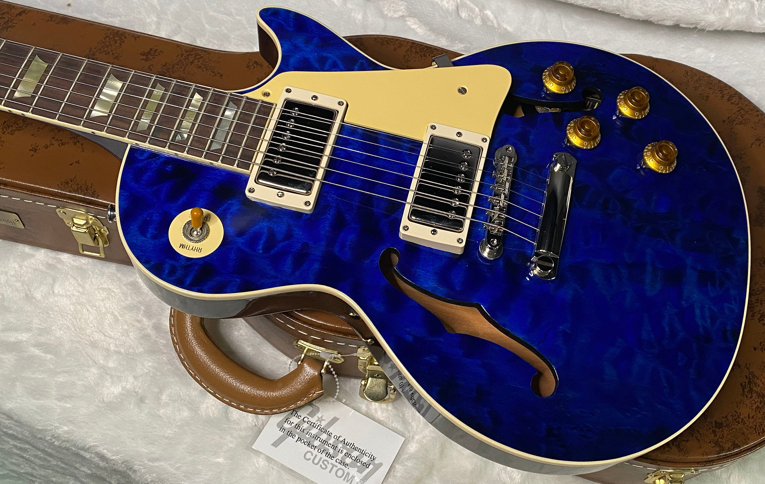 NEW ! Gibson Custom Shop 1959 Les Paul - Blue Gloss Finish - Hand Picked AAAA Quilt Maple Top - F-Holes - One Off! Super RARE! Authorized Dealer - Only 7.2lbs - G07178