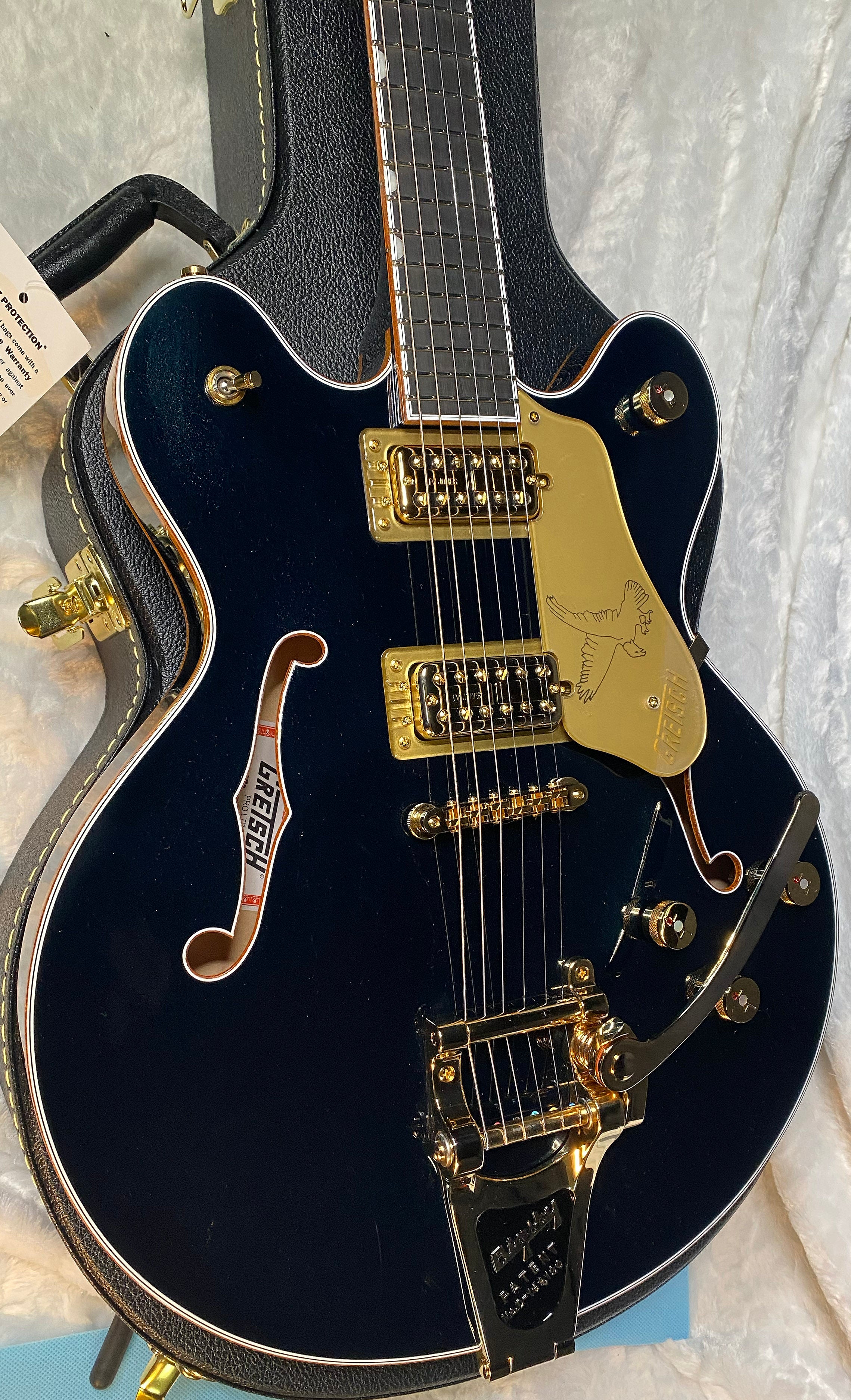 NEW! Gretsch Falcon Center Block LTD String-Thru Bigsby Gold Hardware - Ebony Board - Midnight Sapphire - Hardshell Case - Japan - Authorized Dealer - G06545