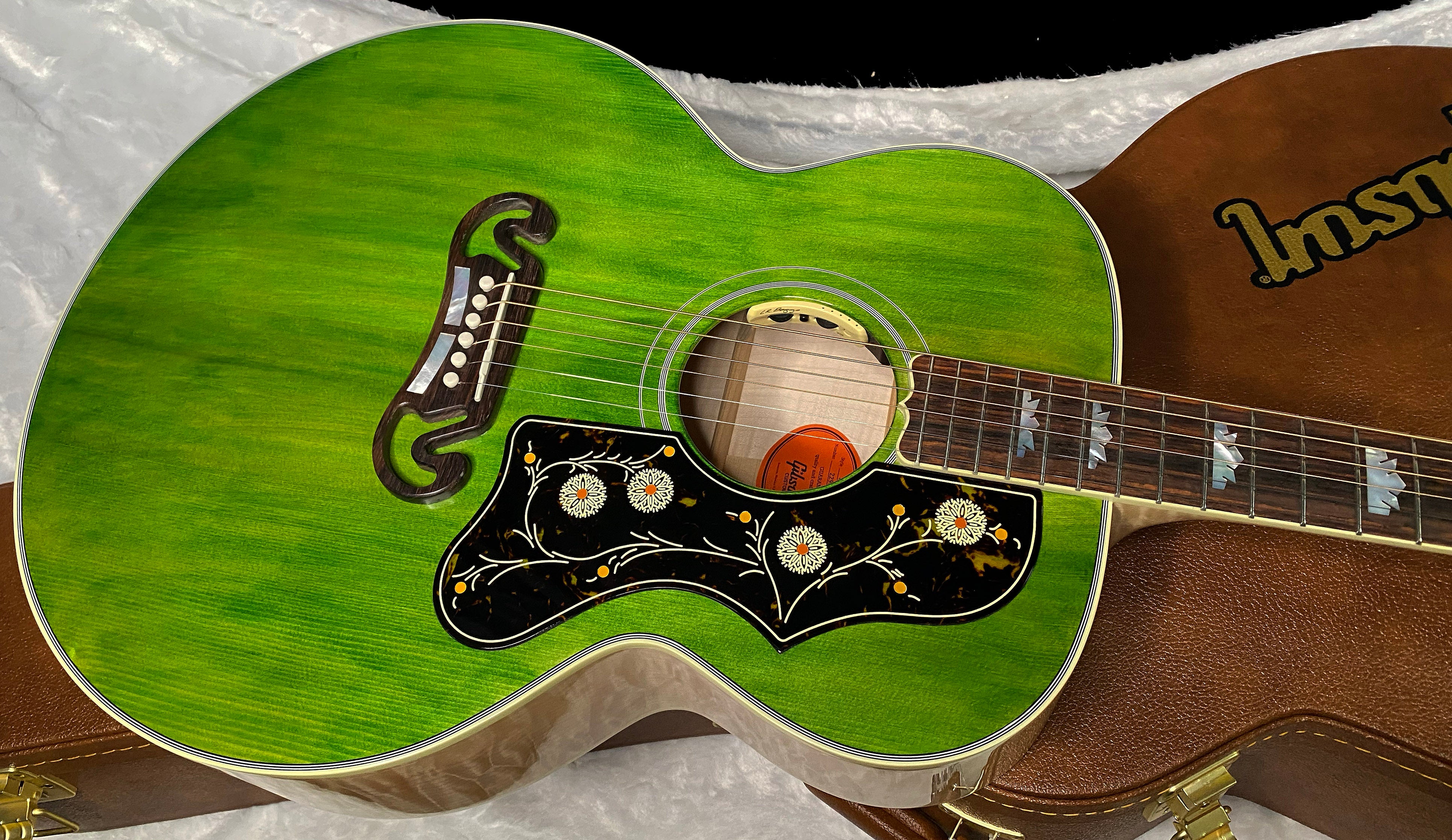 NEW ! Gibson SJ-200 Standard - Custom Shop - Dealer Select - Super RARE - Green Top - Authorized Dealer - AAAAA Flamed Natural Maple Back & Sides - G07203