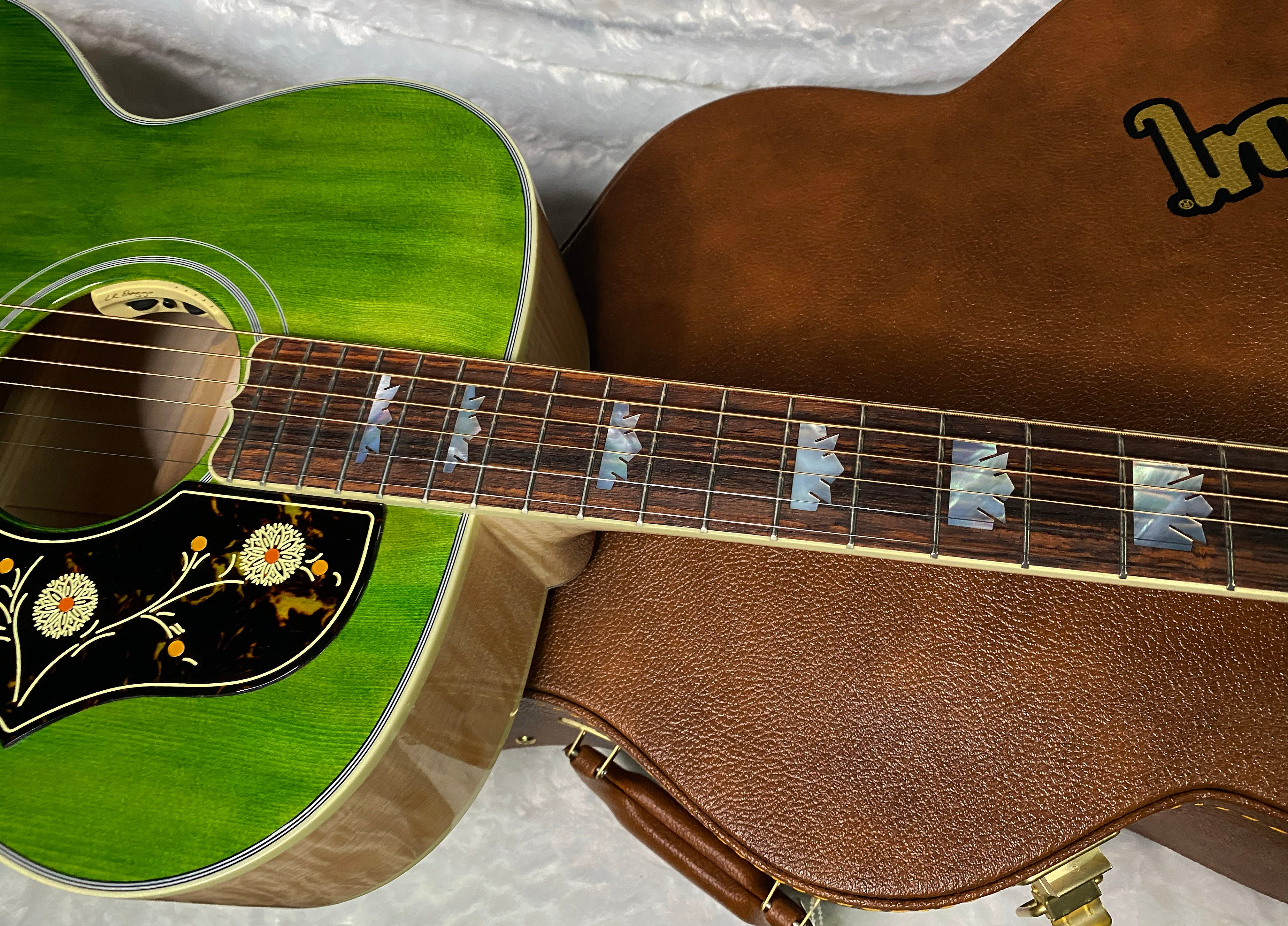 NEW ! Gibson SJ-200 Standard - Custom Shop - Dealer Select - Super RARE - Green Top - Authorized Dealer - AAAAA Flamed Natural Maple Back & Sides - G07203