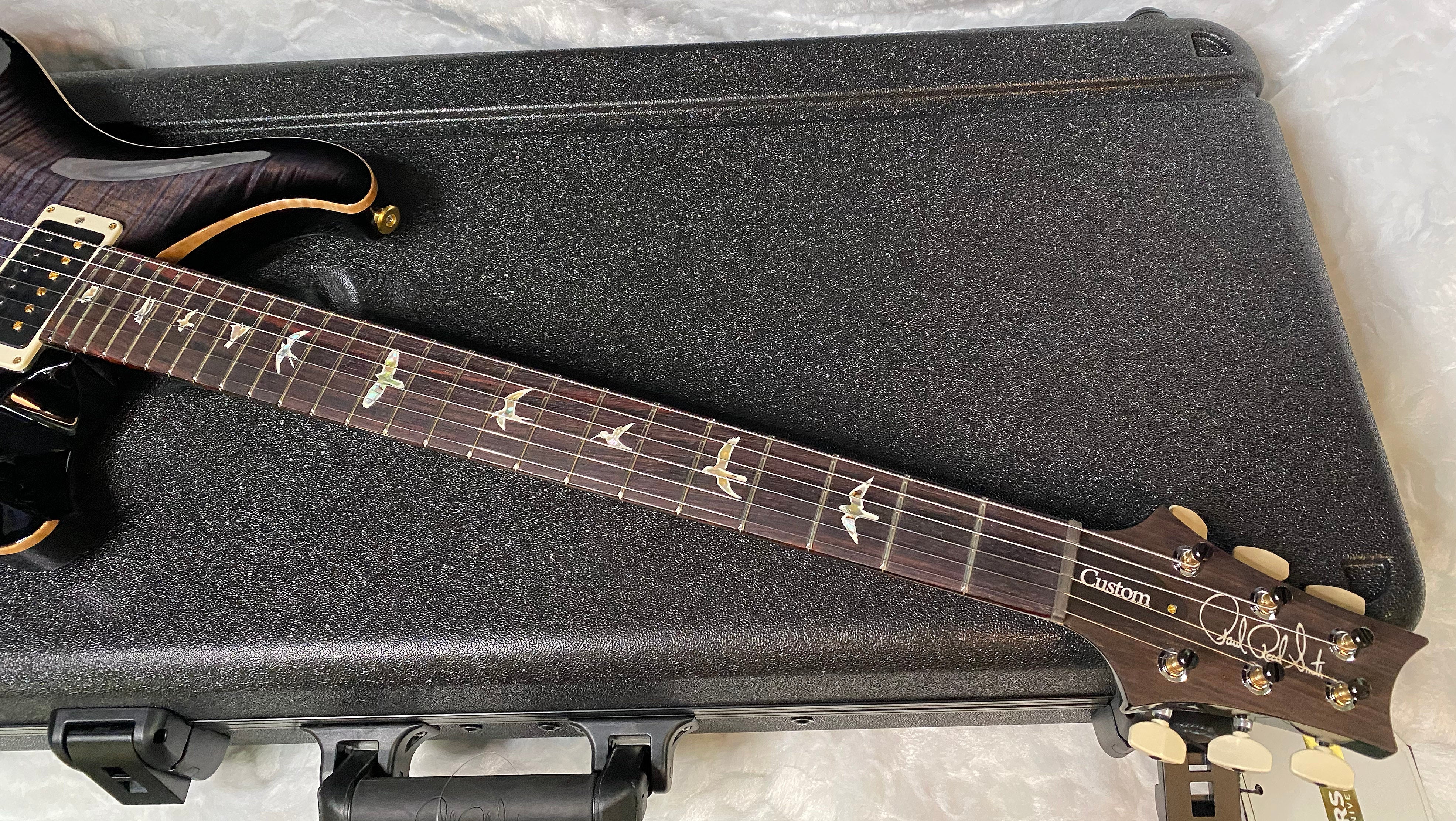 NEW! PRS Custom 24 - Paul Reed Smith - 10-Top ! Incredible Flame Top - Purple Iris Finish - Authorized Dealer - 7.4 lbs - G05093