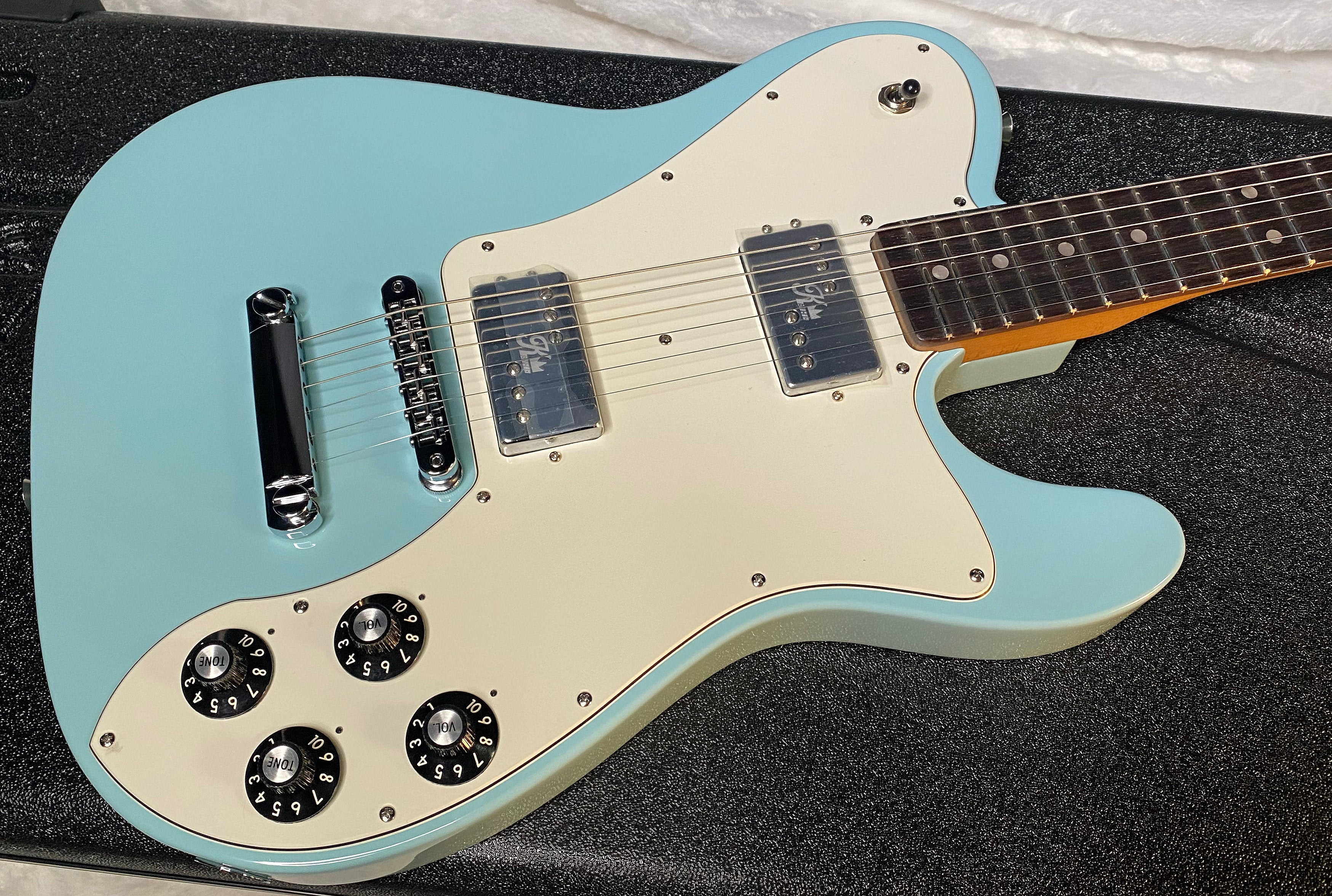 NEW! Fender Kingfish Delta Day Telecaster Deluxe - Daphne Blue - Hardshell Case - Authorized Dealer - 8.3 lbs - G06531