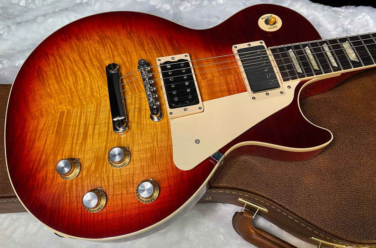 NEW ! Gibson Les Paul Standard '60s - KILLER AAA Flame - Factory Sunburst (custom shop finish) - Bizarre Guitar Limited Edition - .9.2lbs - Authorized Dealer - G07956