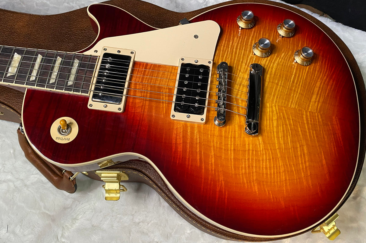 NEW ! Gibson Les Paul Standard '60s - KILLER AAA Flame - Factory Sunburst (custom shop finish) - Bizarre Guitar Limited Edition - .9.2lbs - Authorized Dealer - G07956