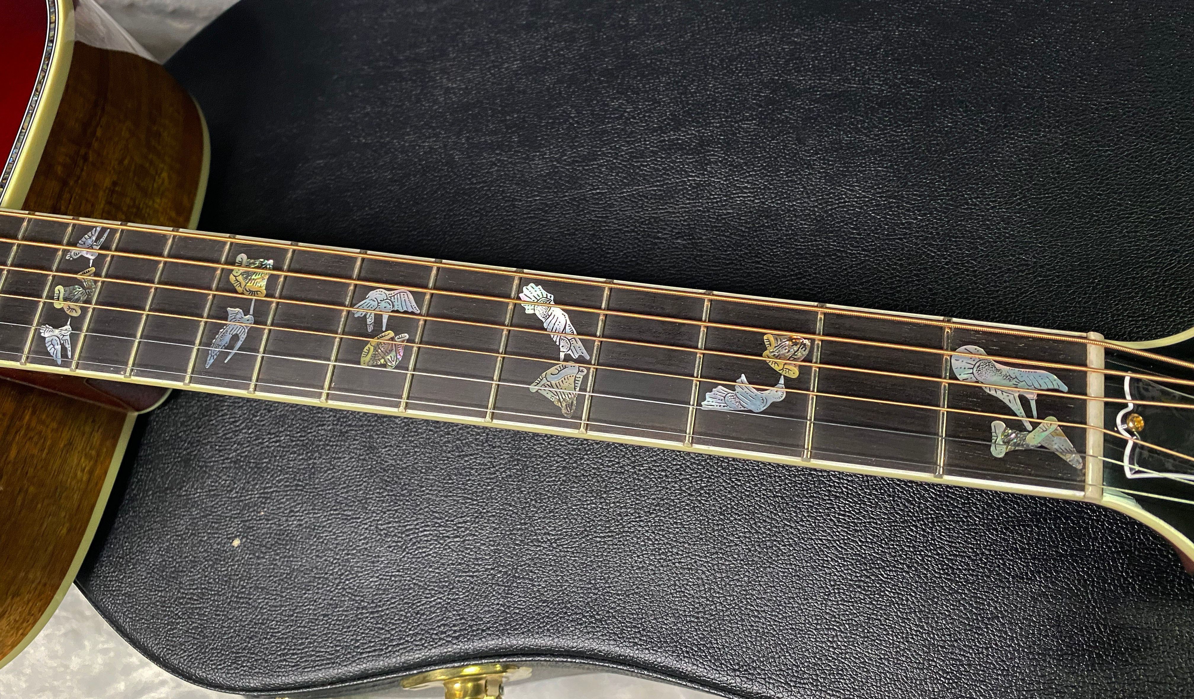 NEW! Gibson Hummingbird Custom Koa - Dealer Select - Autumnburst - Authorized Dealer - Custom Shop - 4.85 lbs - G07194