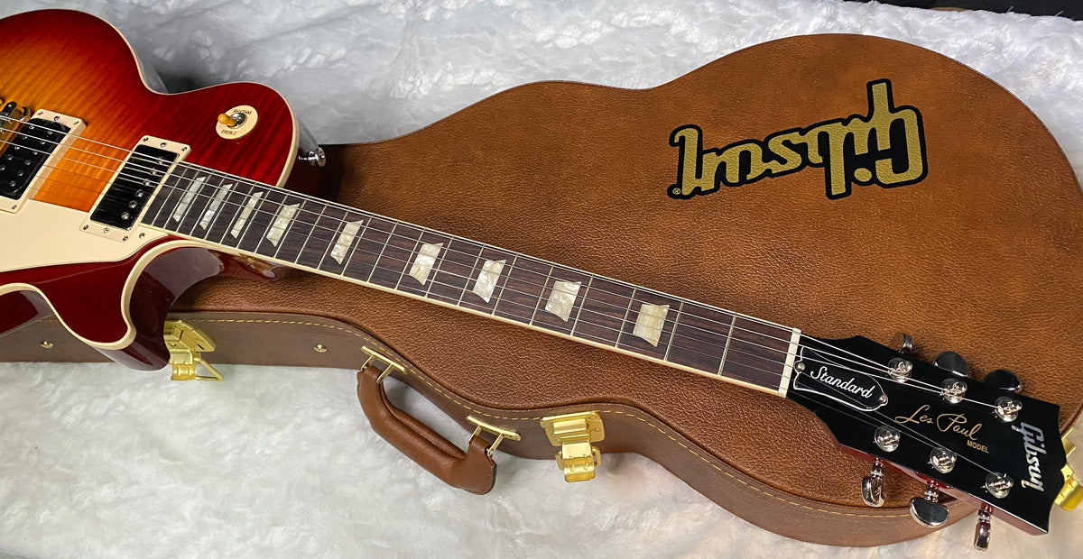 NEW ! Gibson Les Paul Standard '60s - KILLER AAA Flame - Factory Sunburst (custom shop finish) - Bizarre Guitar Limited Edition - .9.3lbs - Authorized Dealer - G07904