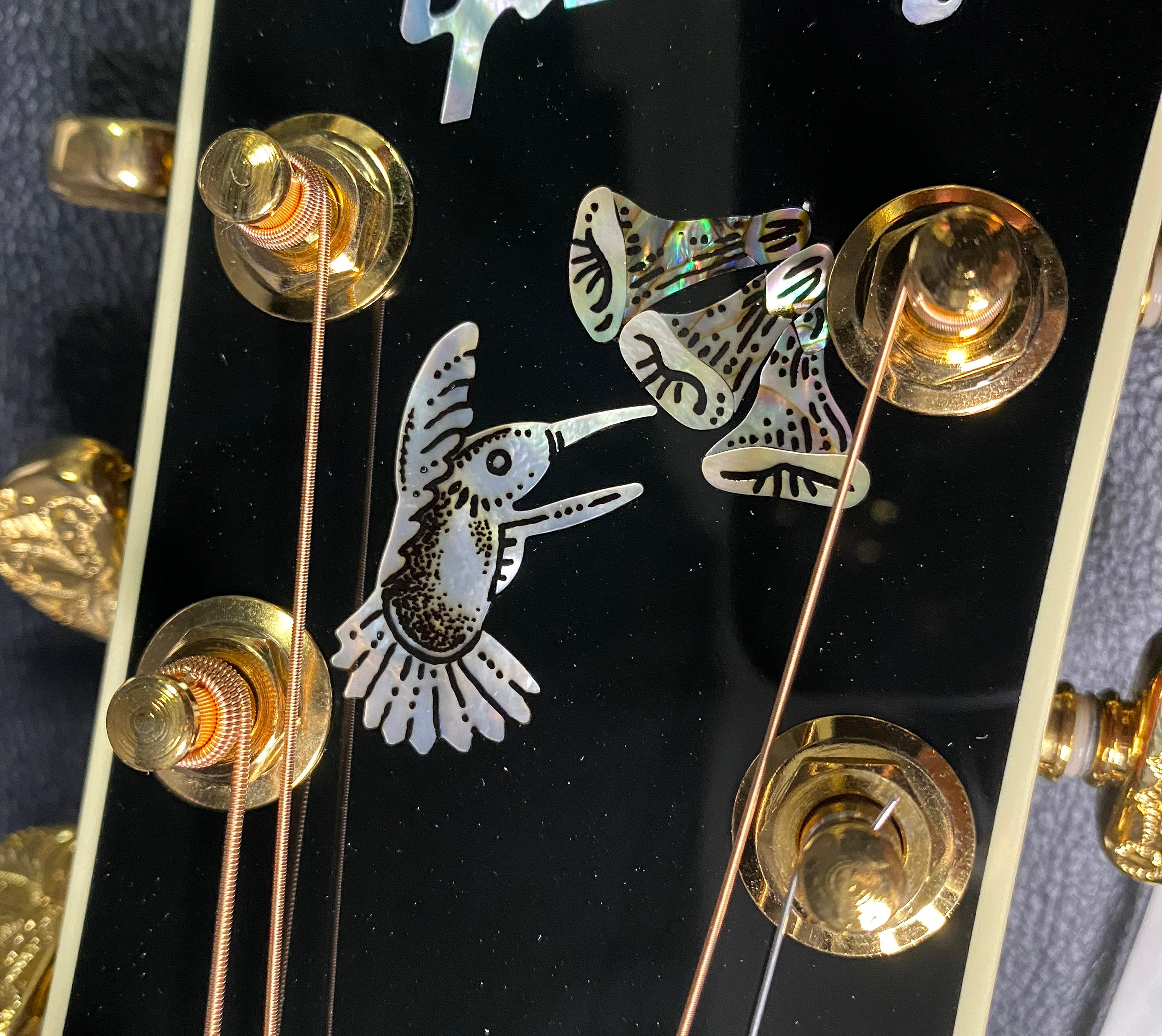 NEW! Gibson Hummingbird Custom Koa - Dealer Select - Autumnburst - Authorized Dealer - Custom Shop - 4.85 lbs - G07194