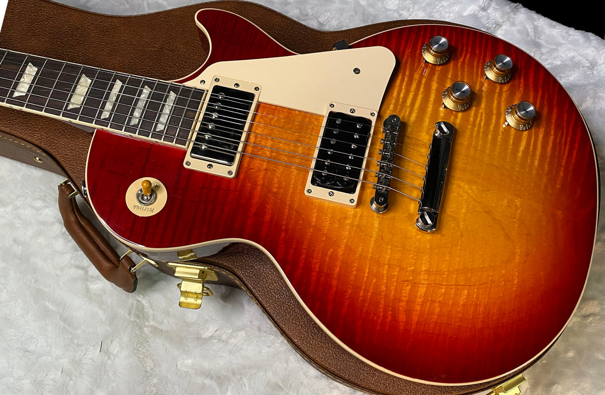 NEW ! Gibson Les Paul Standard '60s - KILLER AAA Flame - Factory Sunburst (custom shop finish) - Bizarre Guitar Limited Edition - .9.3lbs - Authorized Dealer - G07904