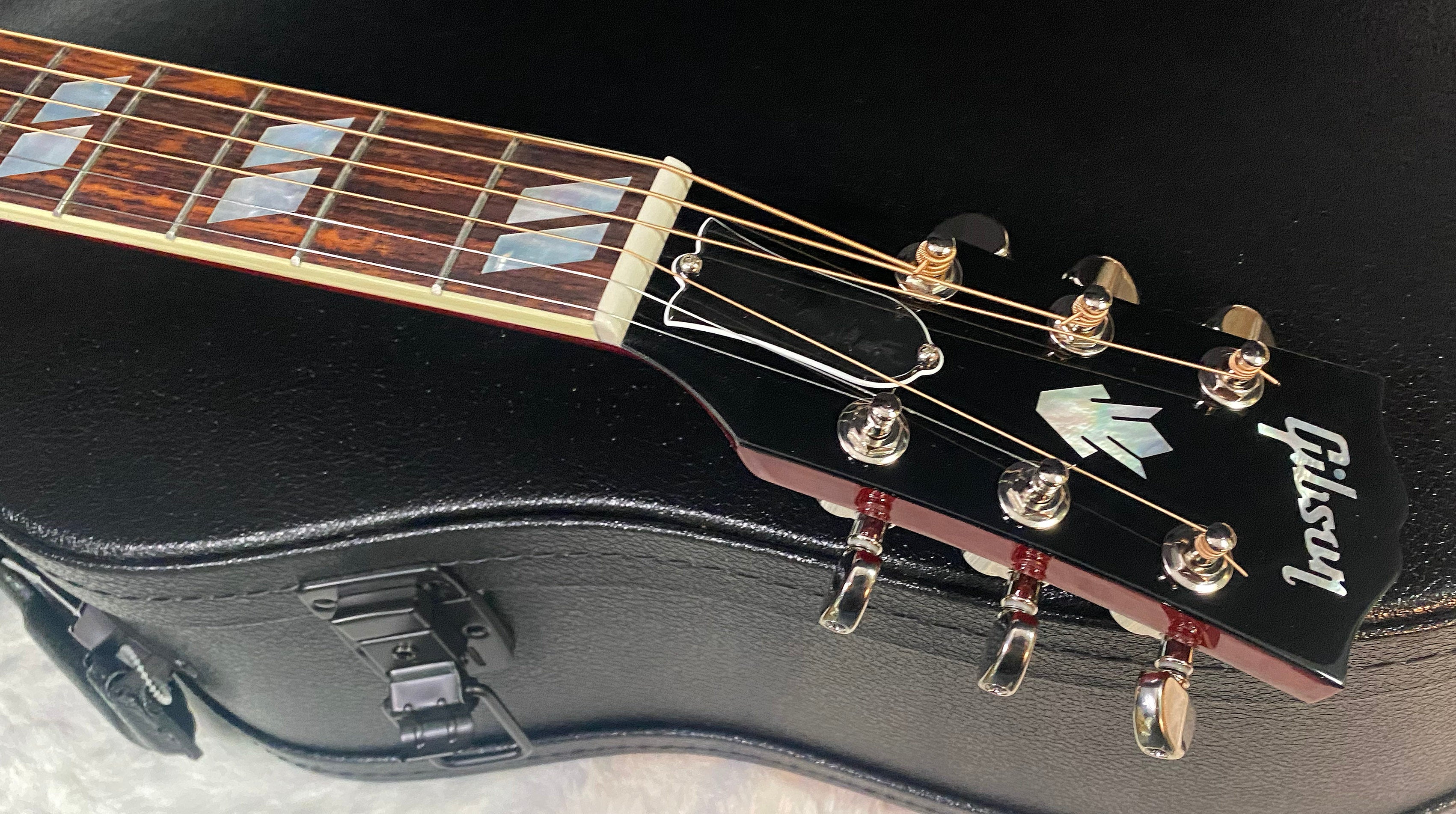 NEW! Gibson Hummingbird Standard Vintage Cherry Sunburst - Authorized Dealer - 4.4 lbs - G07205