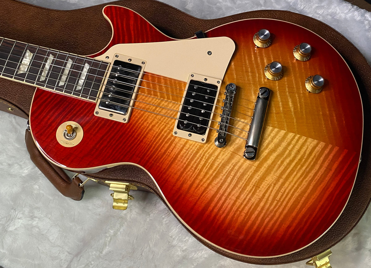 NEW ! Gibson Les Paul Standard '60s - KILLER AAA Flame - Factory Sunburst (custom shop finish) - Bizarre Guitar Limited Edition - .9.1lbs - Authorized Dealer - G07957
