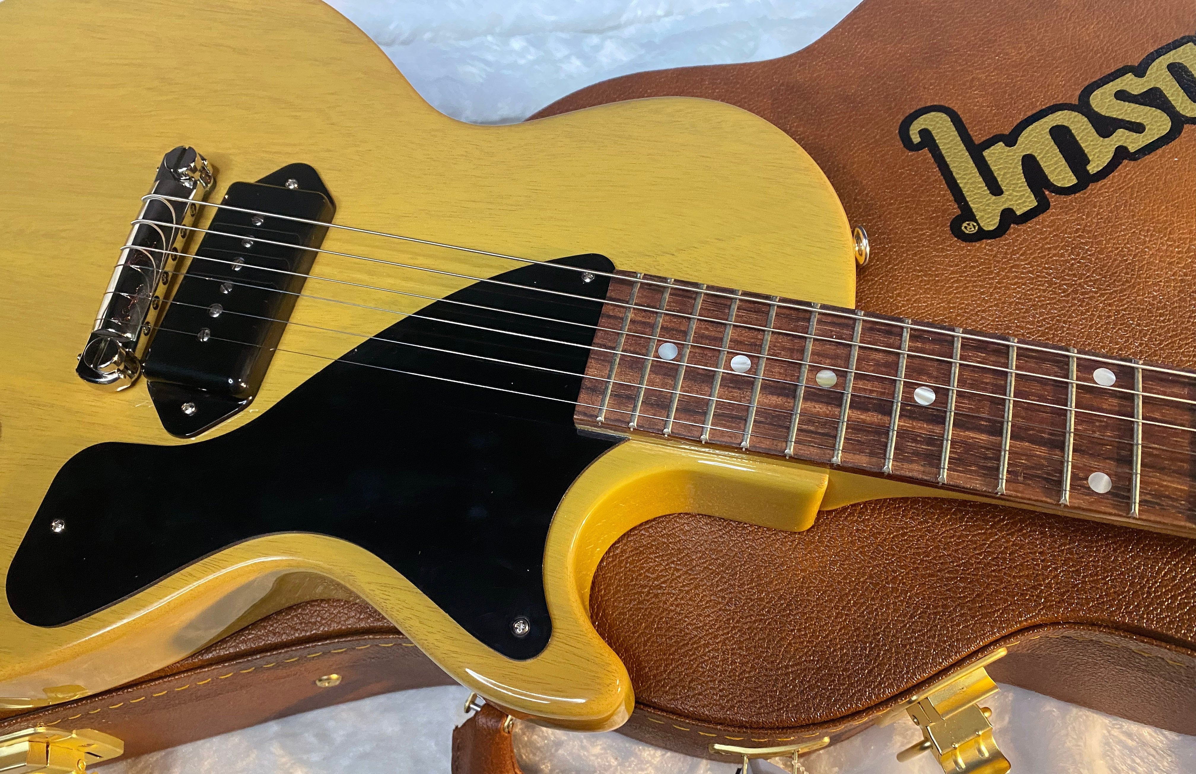 NEW! Gibson Les Paul Junior - TV Yellow - Hardshell Case - Authorized Dealer - 8.25 lbs - G06582