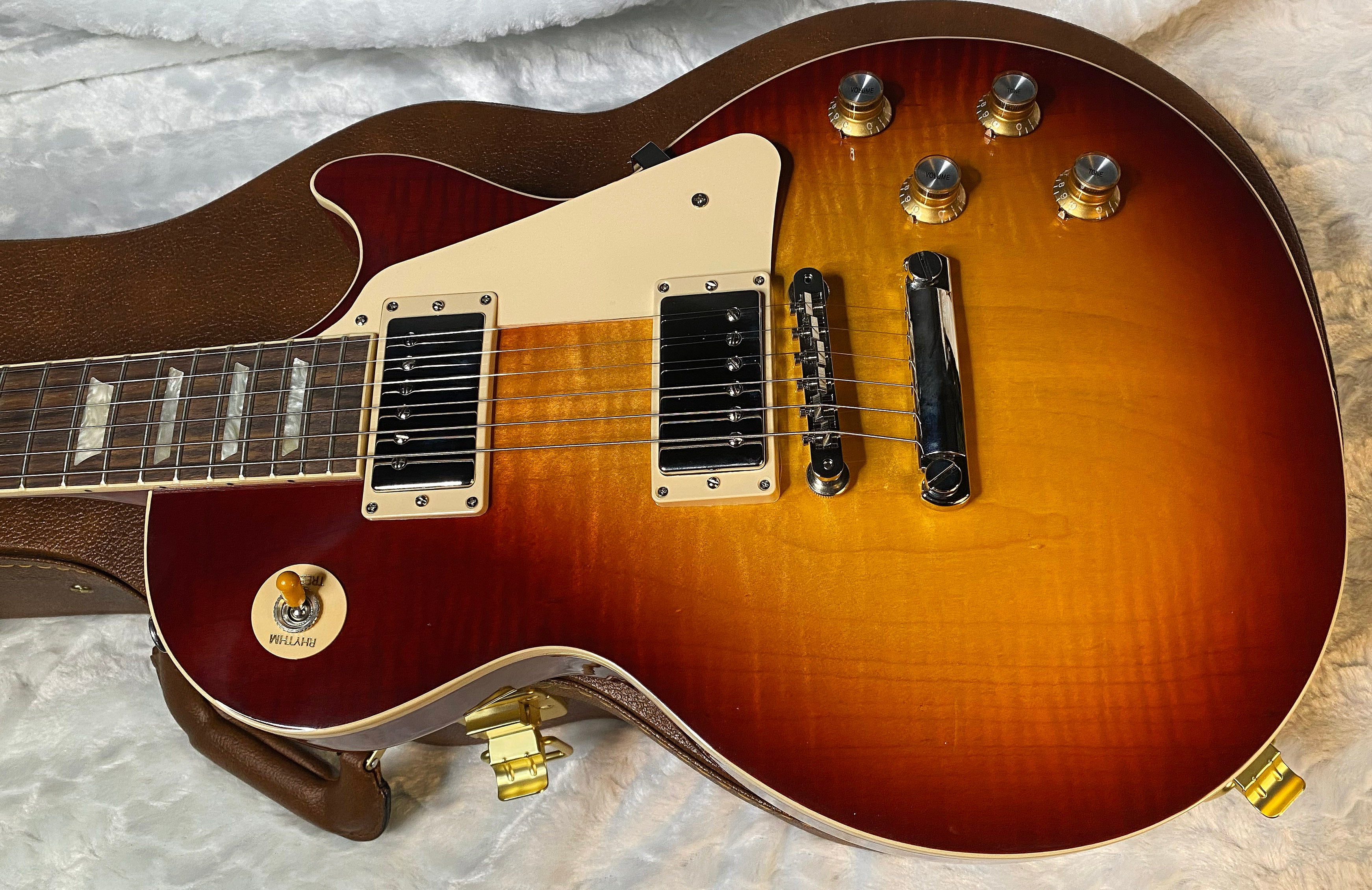 NEW! Gibson Les Paul Standard '60s Bourbon Burst - Authorized Dealer - 9.35 lbs - G05751
