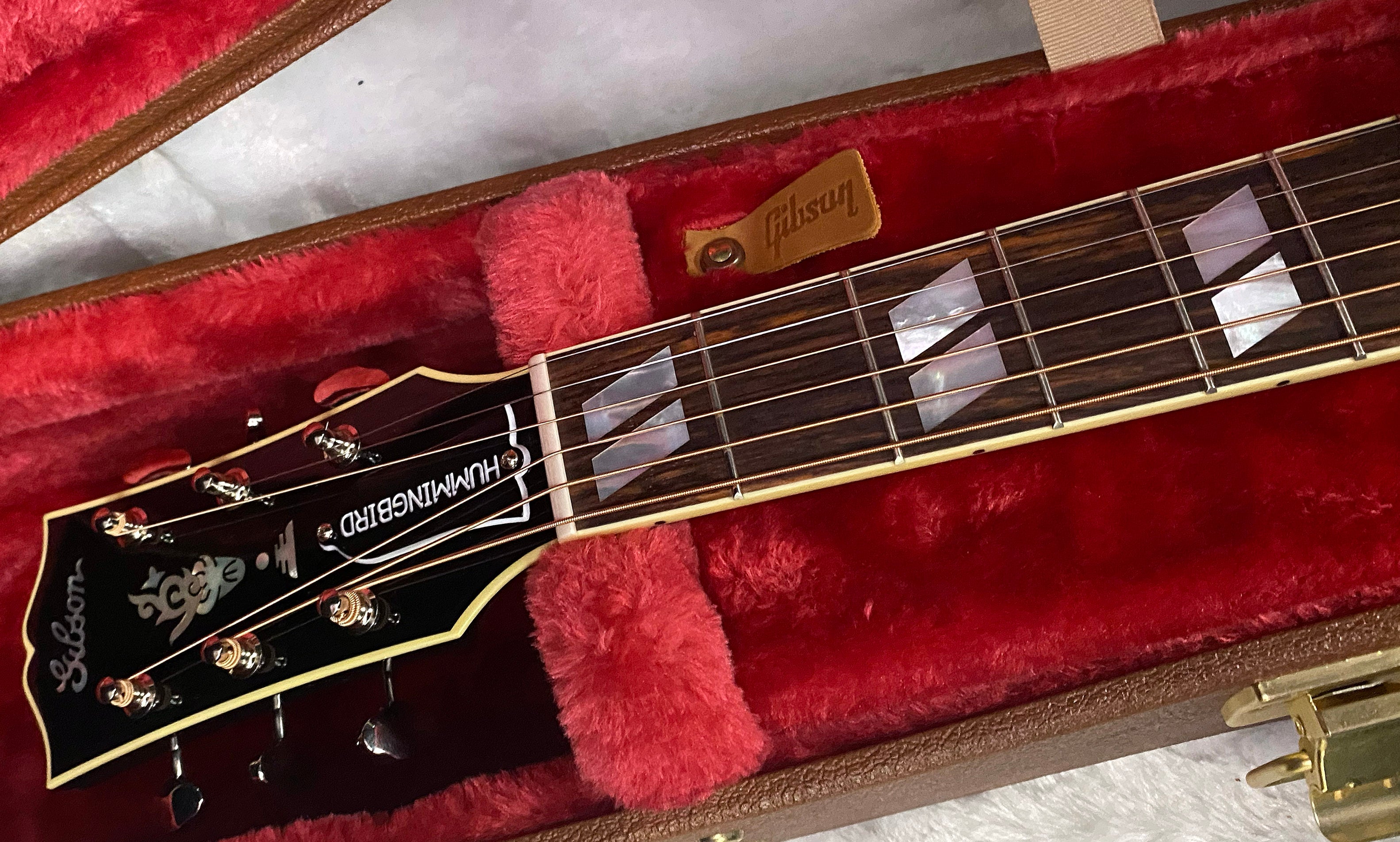 NEW! Gibson Acoustic Hummingbird Torch Acoustic-Electric Guitar - Ebony - 4.4 lbs - Authorized Dealer! G07196