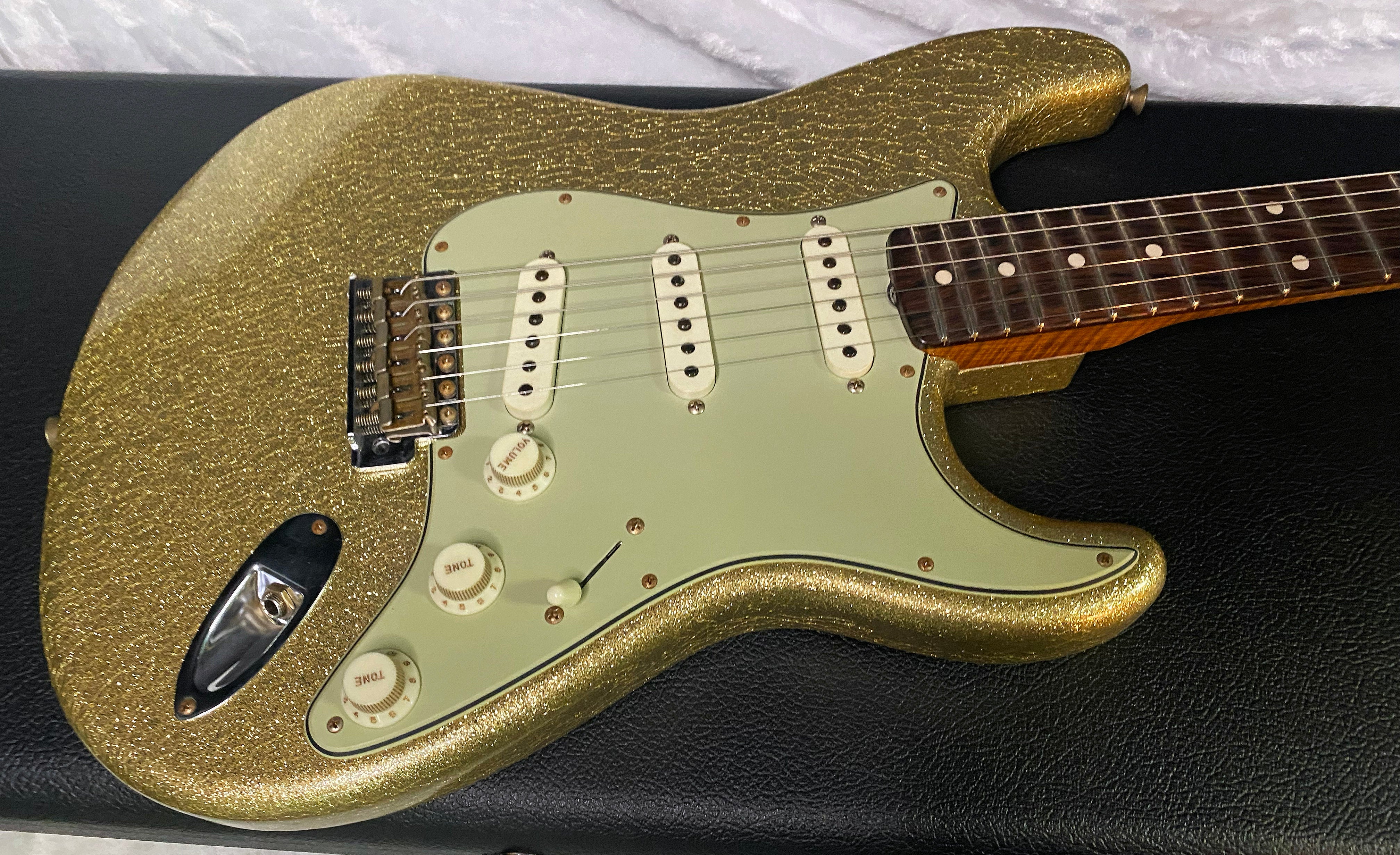 NEW! Fender 59 Stratocaster Custom Shop Relic Masterbuilt Dennis Galuska Brazilian Fretboard - Gold Sparkle - 7.5lbs - Authorized Dealer - G03177