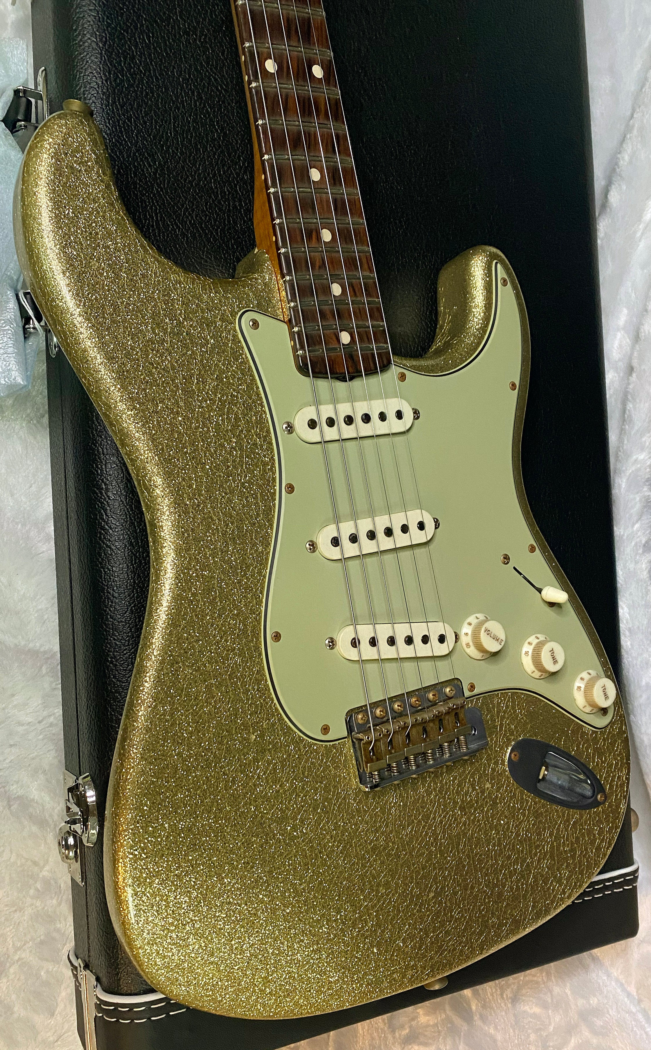 NEW! Fender 59 Stratocaster Custom Shop Relic Masterbuilt Dennis Galuska Brazilian Fretboard - Gold Sparkle - 7.5lbs - Authorized Dealer - G03177