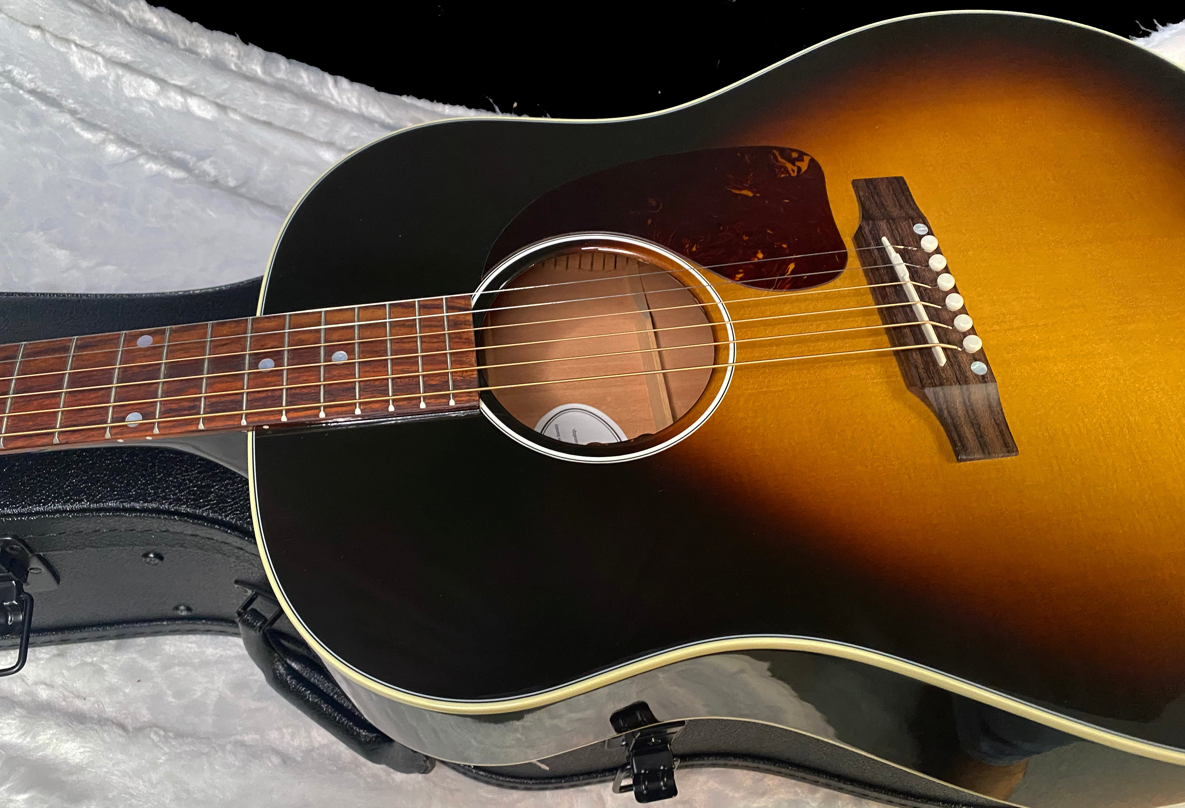 NEW! Gibson J-45 Standard Acoustic Electric Guitar - Vintage Sunburst - Authorized Dealer - 4.85lbs - G07204