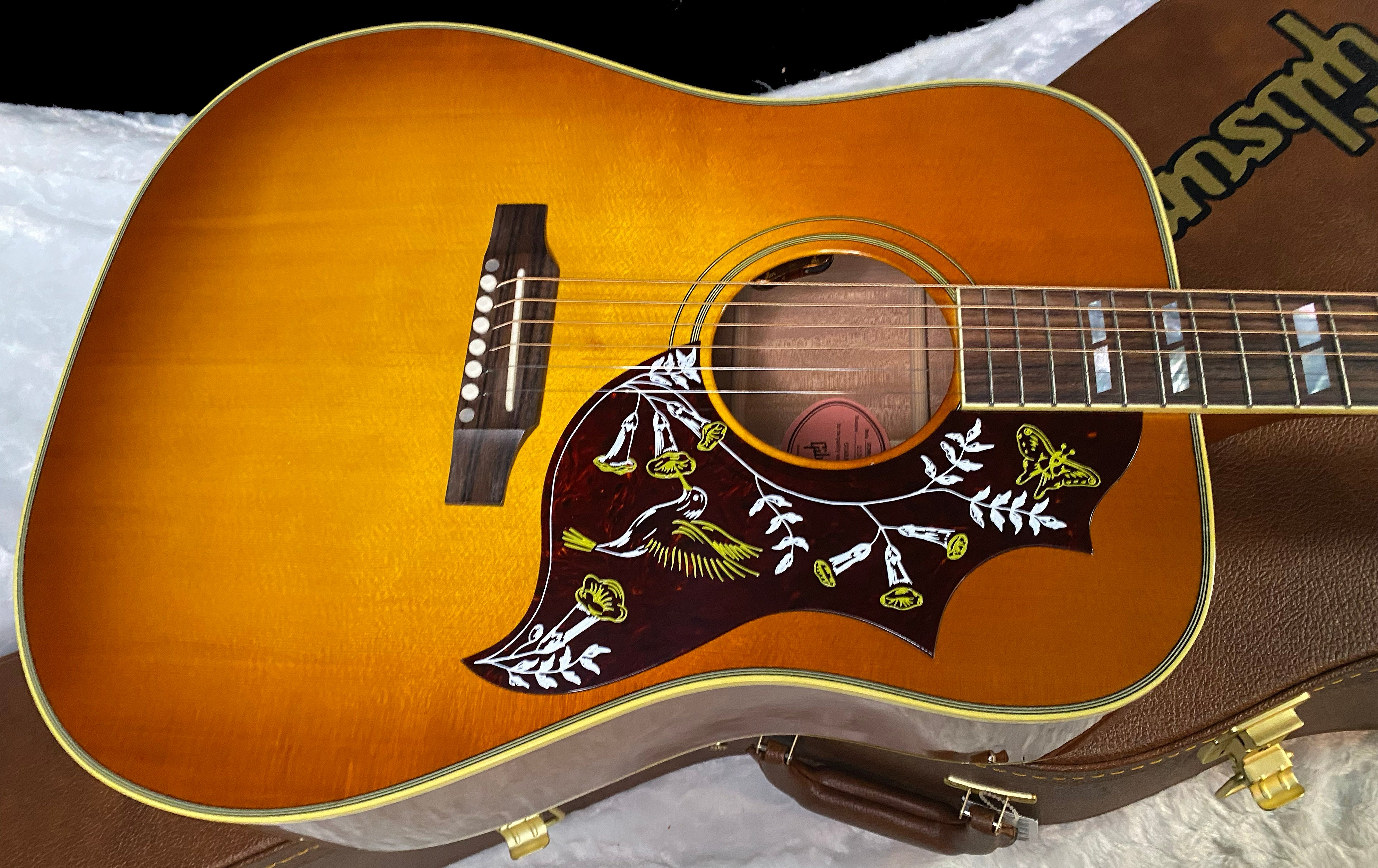 NEW! Gibson Hummingbird Original Heritage Cherry Sunburst 4.3 lbs - Authorized Dealer! G07191