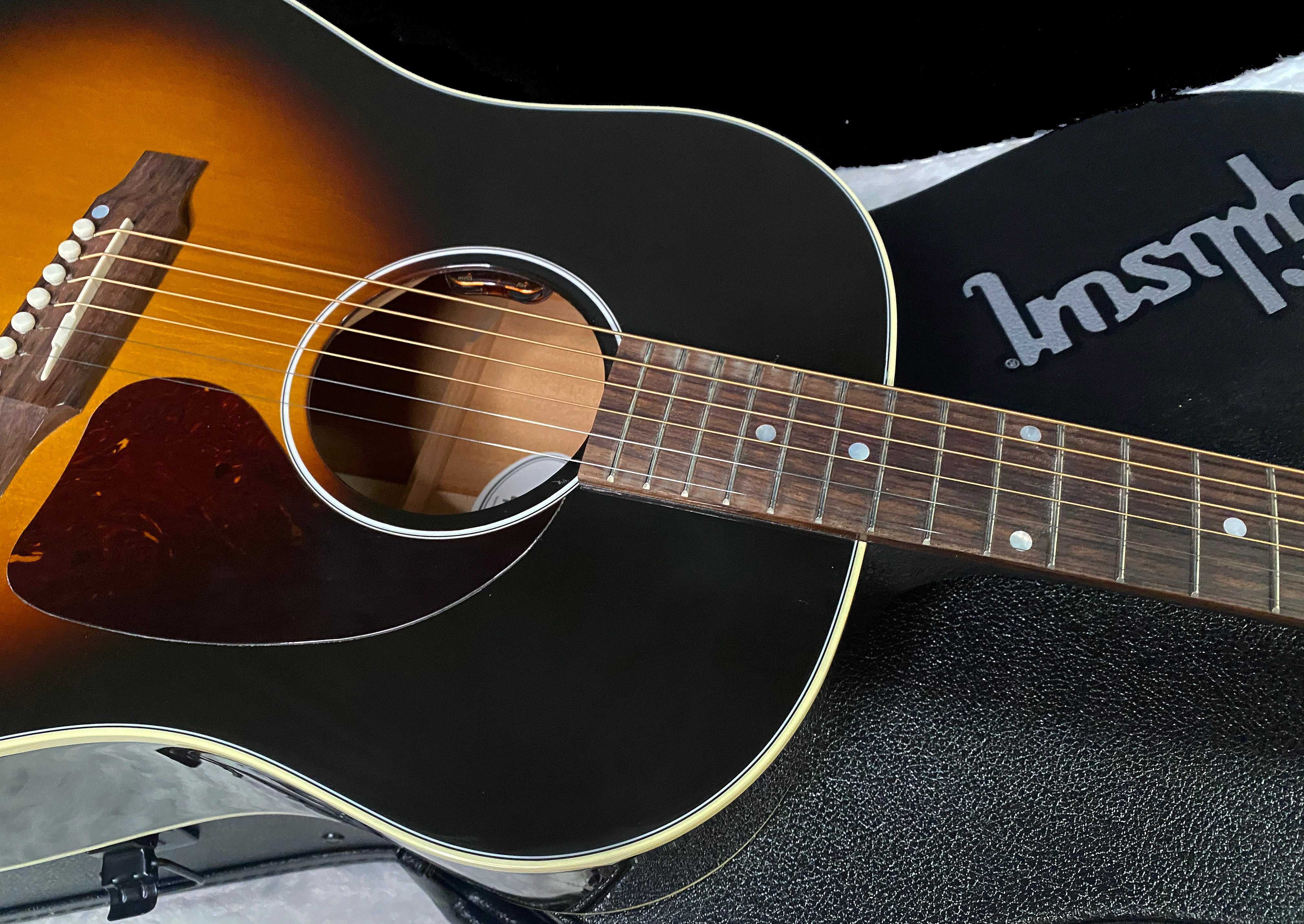 NEW! Gibson J-45 Standard Acoustic Electric Guitar - Vintage Sunburst - Authorized Dealer - 4.55lbs - G07188