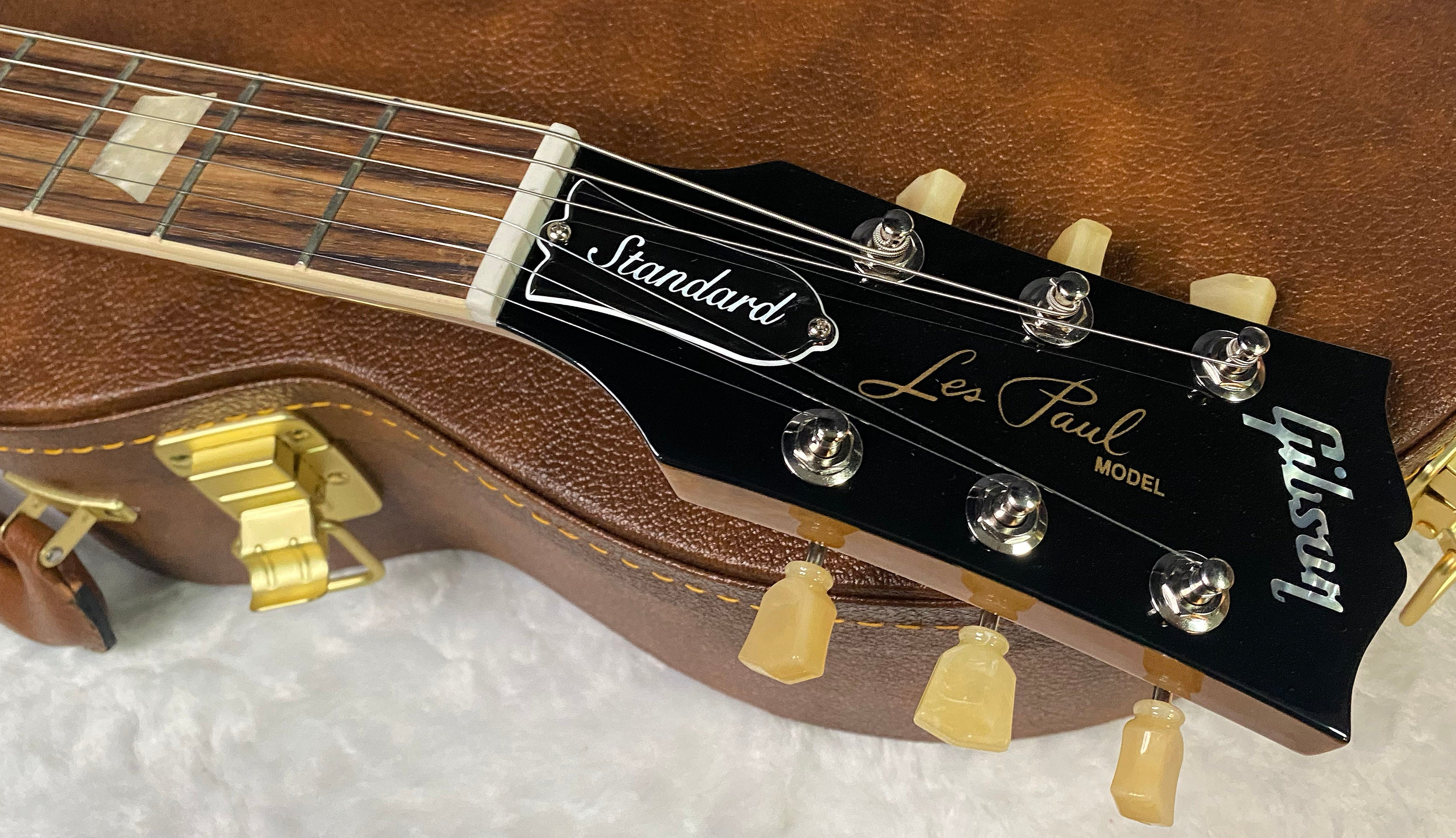 NEW! Gibson Les Paul Standard '50s P-90 - Gold Top - Authorized Dealer - 10 lbs - G07208