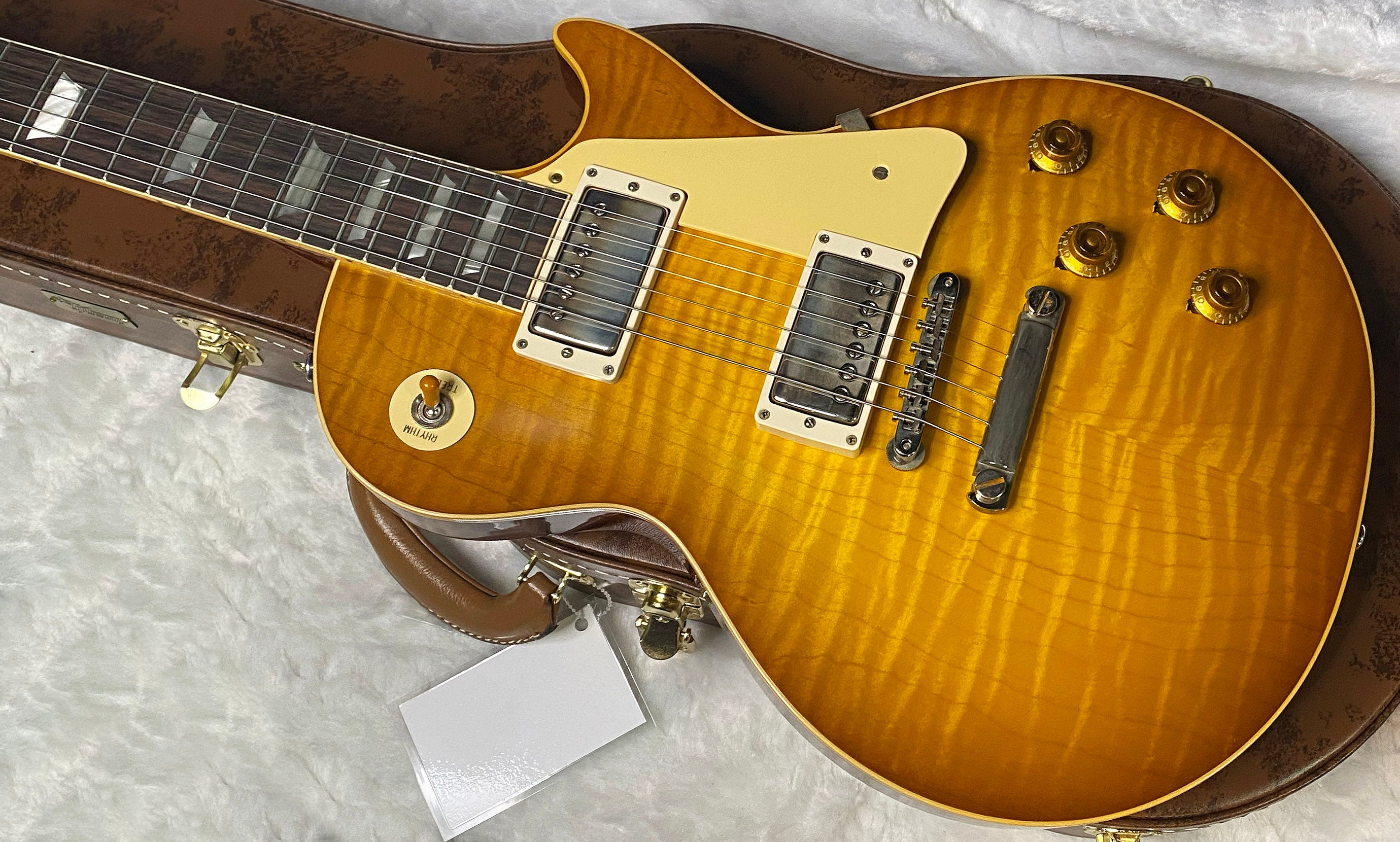 NEW ! Gibson Custom Shop 1959 Les Paul - Golden Poppy Burst - Authorized Dealer - Hand Picked Curly Maple Flame Top - VOS - 8.8 lbs - G07184