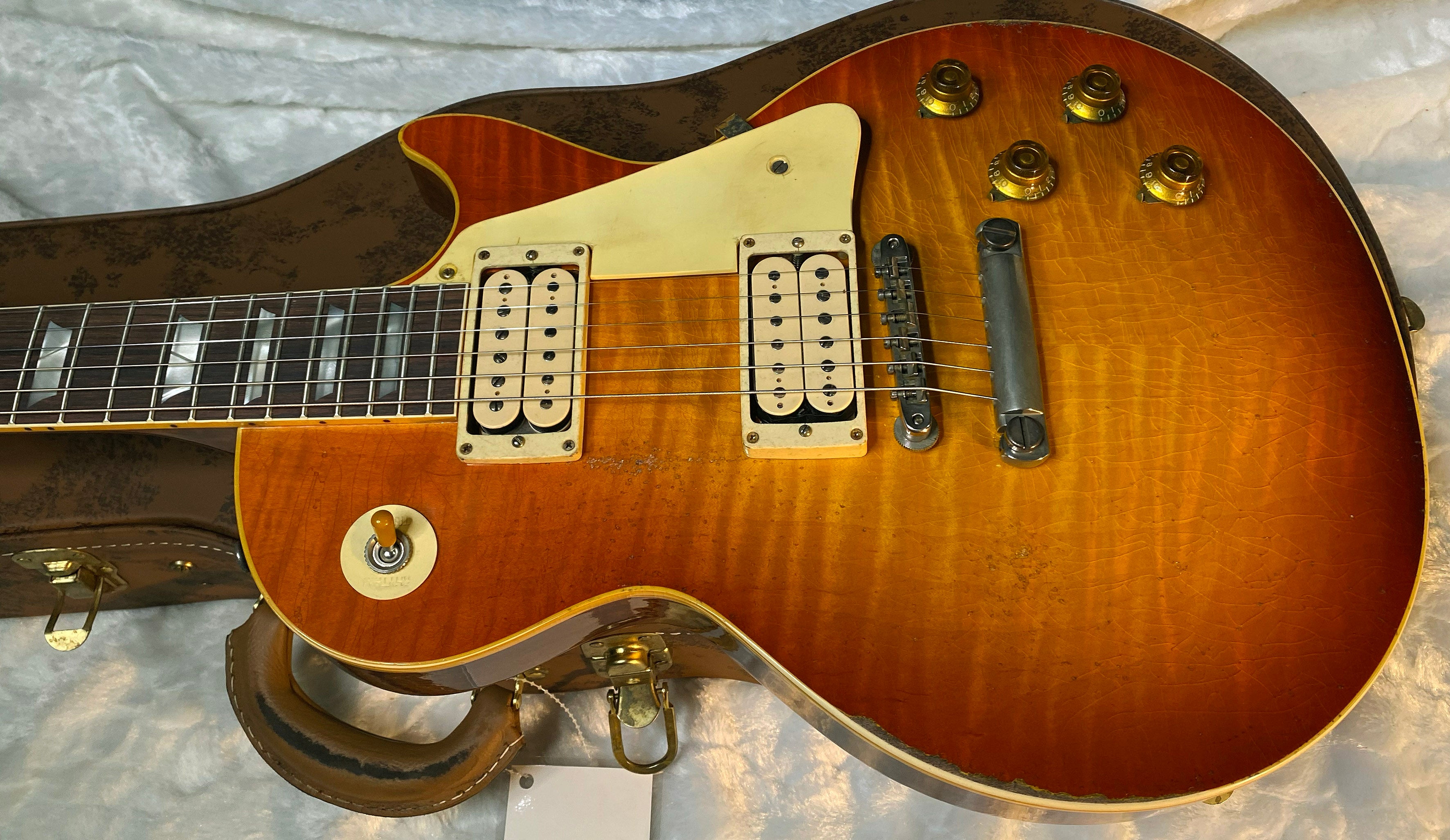 NEW! Gibson Custom 1959 Les Paul Standard Resissue Electric Guitar - Beauty of the Burst #86 Heavy Aged - Authorized Dealer - ONLY 7.9lbs!! G06599