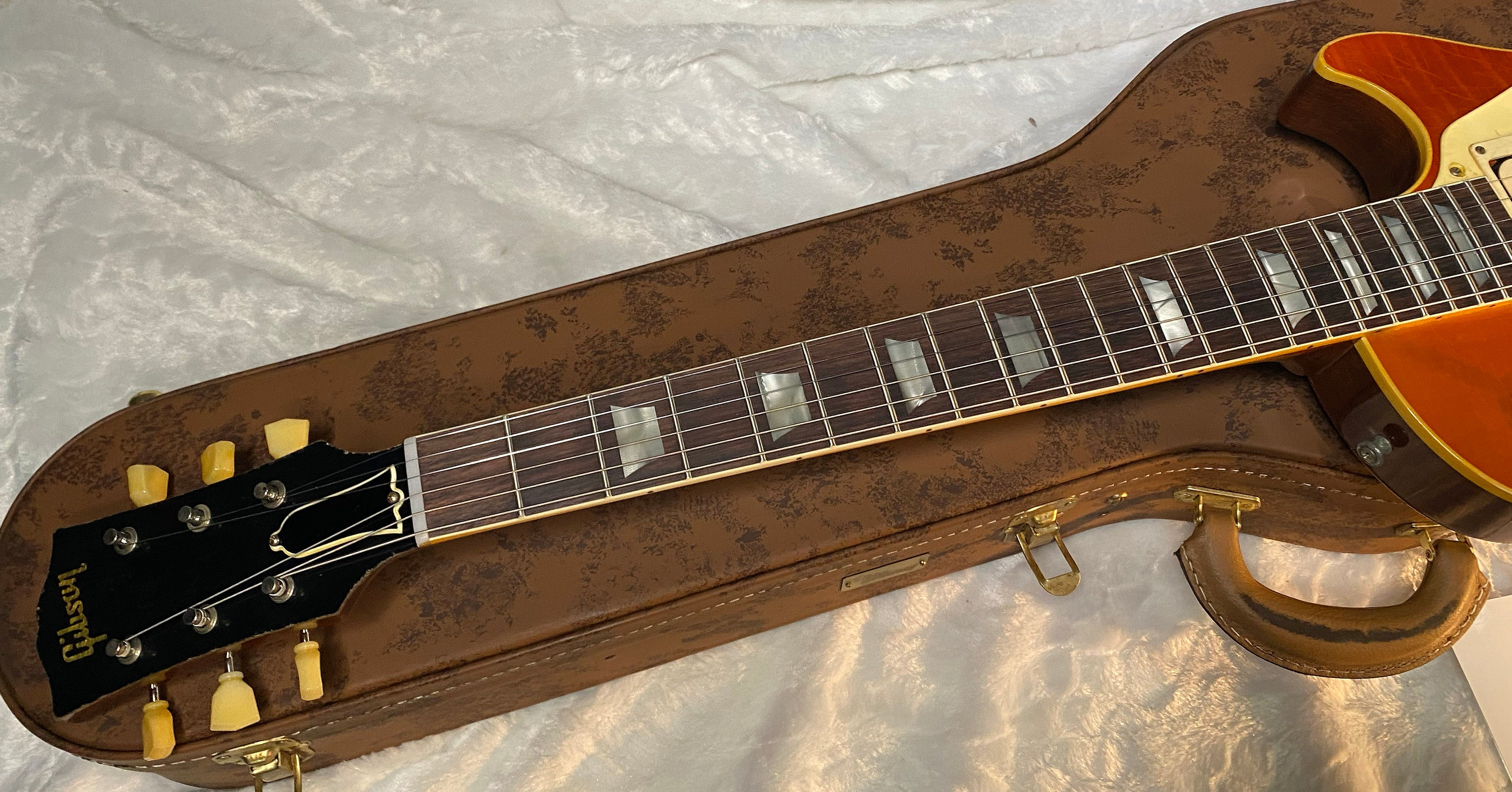 NEW! Gibson Custom 1959 Les Paul Standard Resissue Electric Guitar - Beauty of the Burst #86 Heavy Aged - Authorized Dealer - ONLY 7.9lbs!! G06599