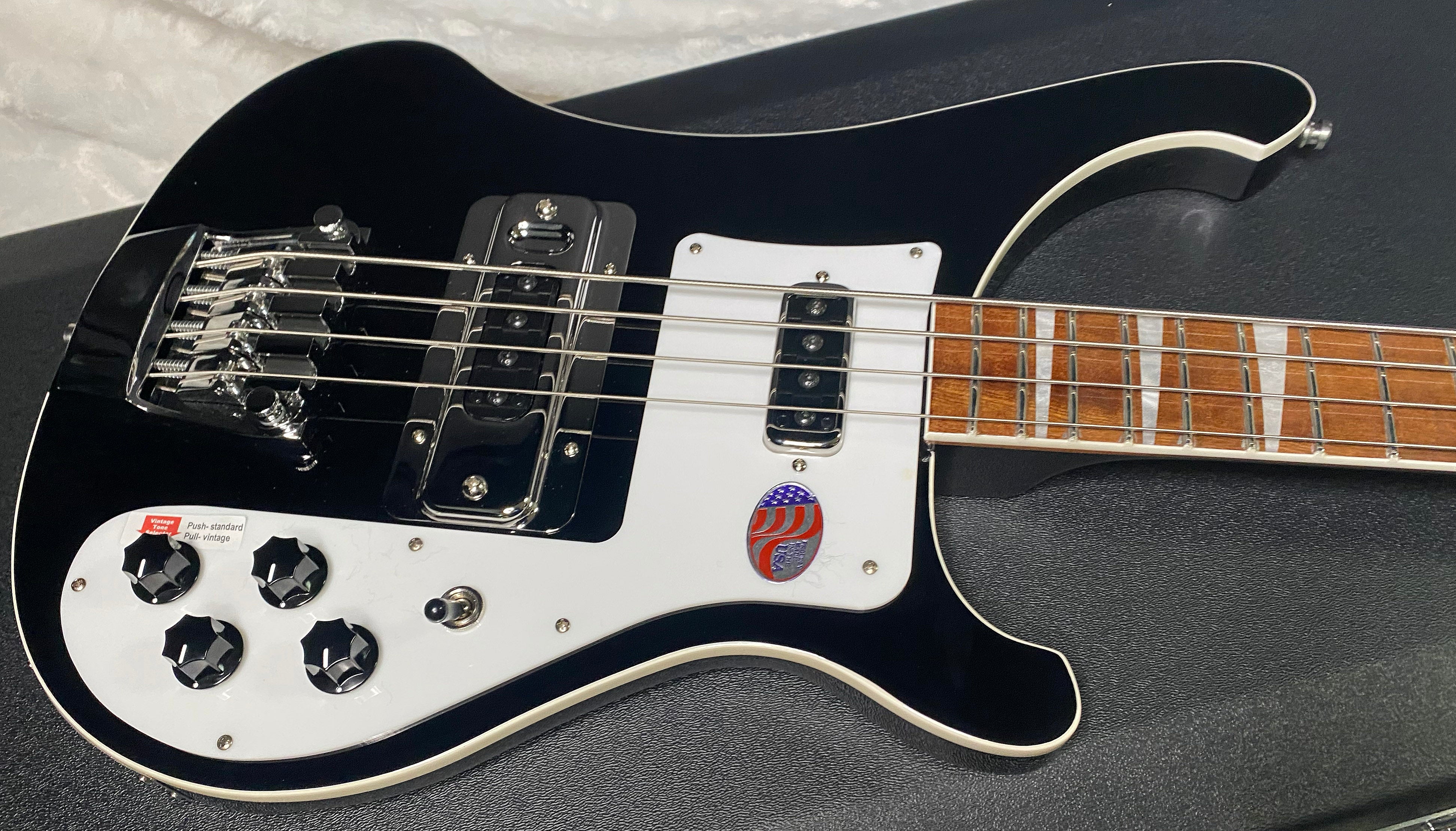 NEW! Rickenbacker 4003 Jetglo Jet Glo JG - 4-String Bass - Authorized Dealer - 9.8 lbs - G06589