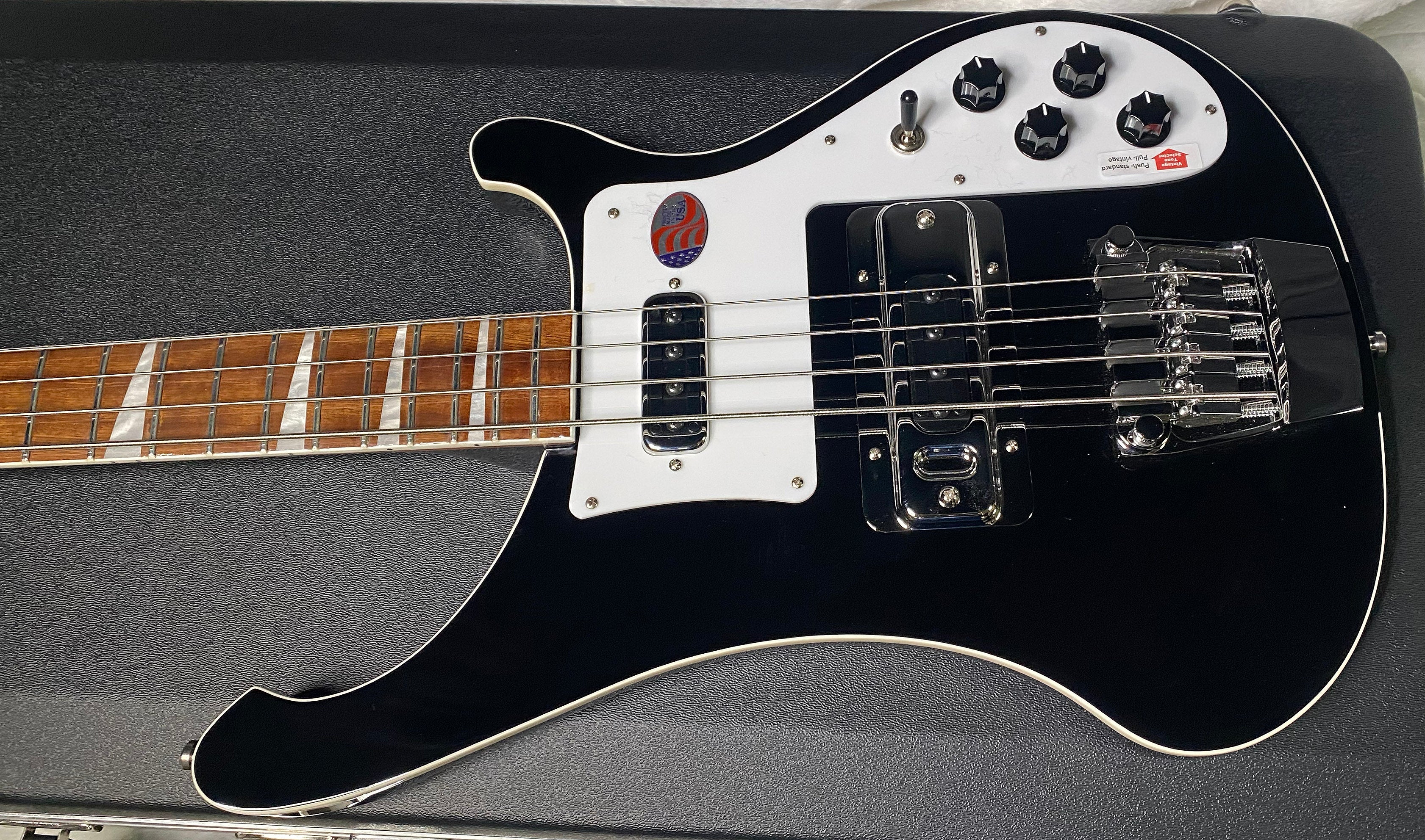 NEW! Rickenbacker 4003 Jetglo Jet Glo JG - 4-String Bass - Authorized Dealer - 9.8 lbs - G06589