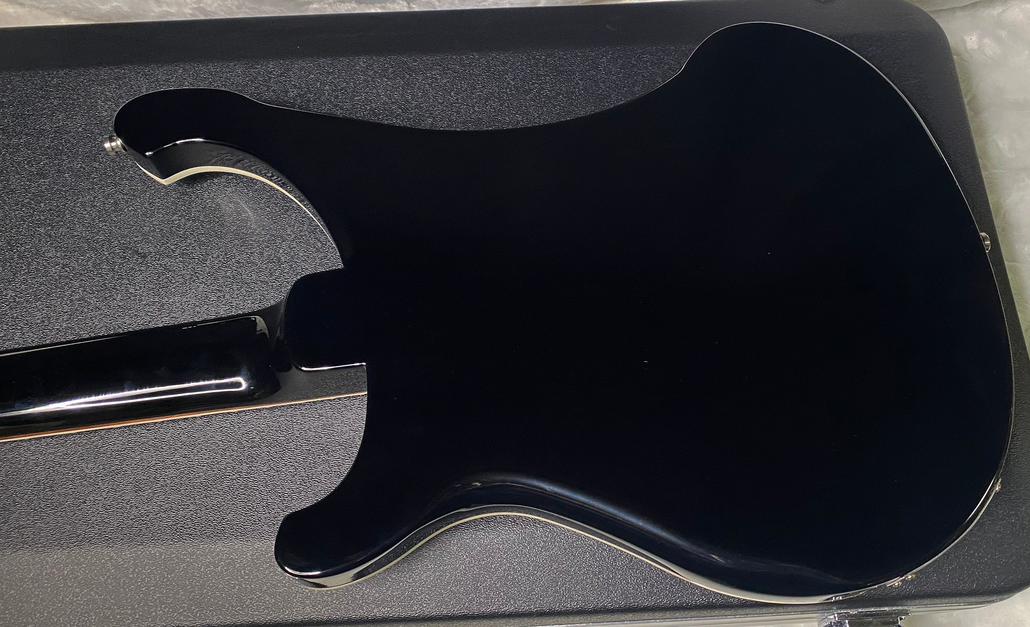 NEW! Rickenbacker 4003 Jetglo Jet Glo JG - 4-String Bass - Authorized Dealer - 9.8 lbs - G06589