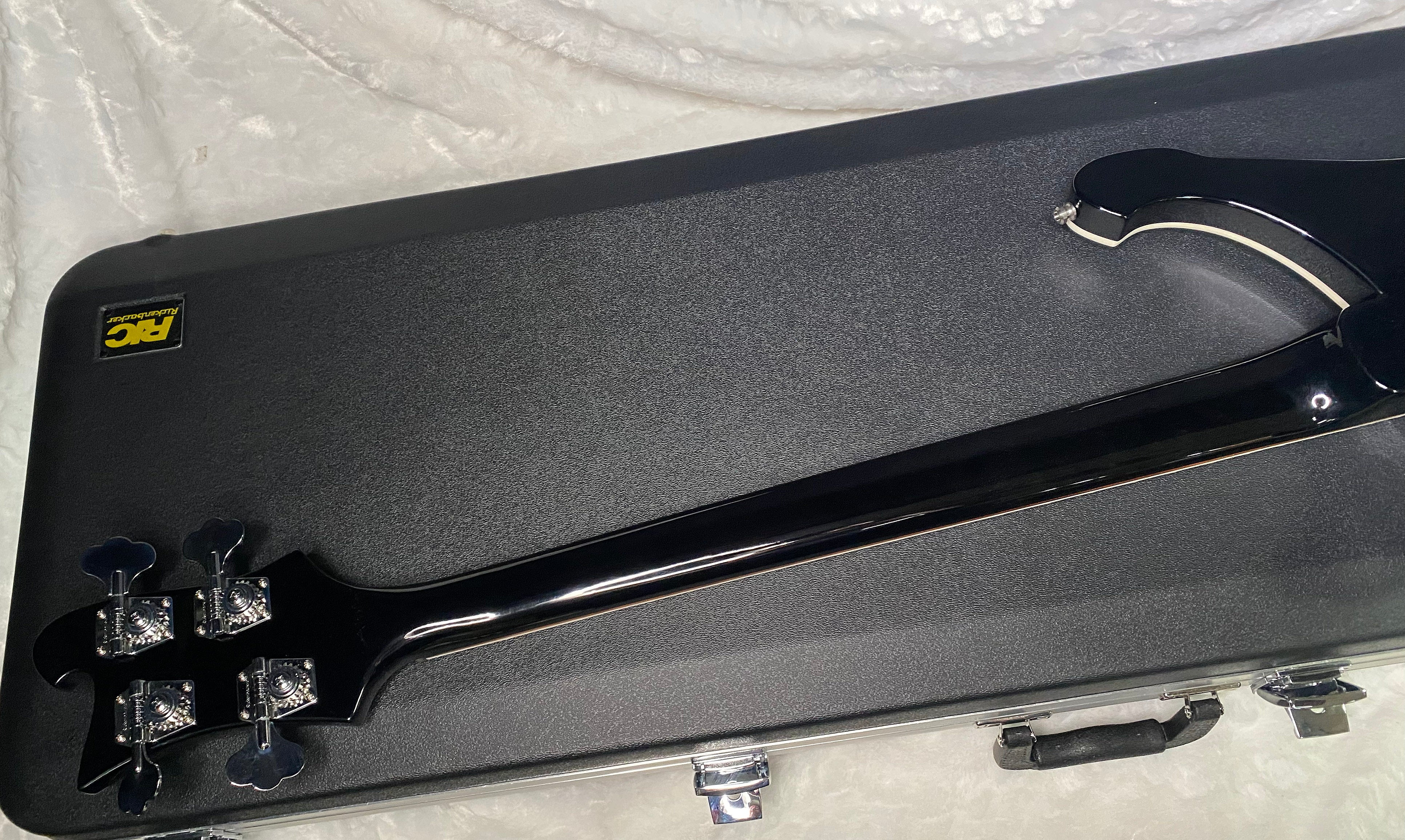 NEW! Rickenbacker 4003 Jetglo Jet Glo JG - 4-String Bass - Authorized Dealer - 9.8 lbs - G06589